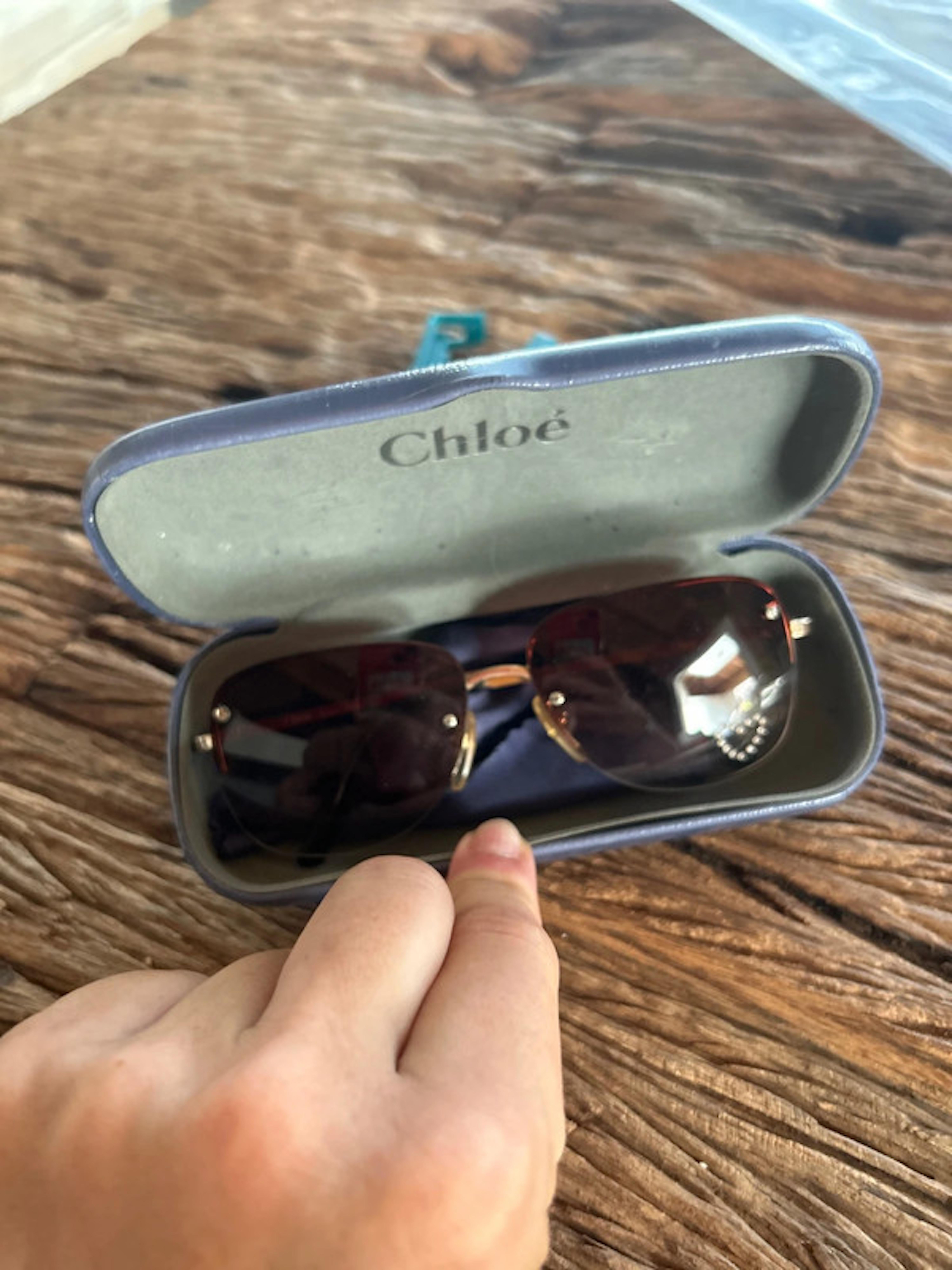 Lunettes de soleil Chloe S/S 1999 à cœur marron 1
