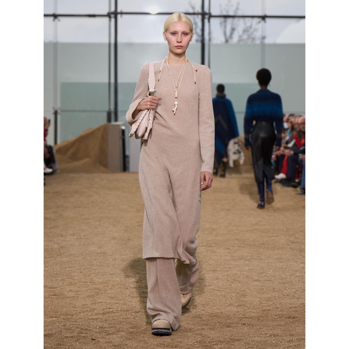 CHLOE Sandy Khaki beige wool & cashmere 2022 WIDE-LEG Pants 36 XS For Sale 3