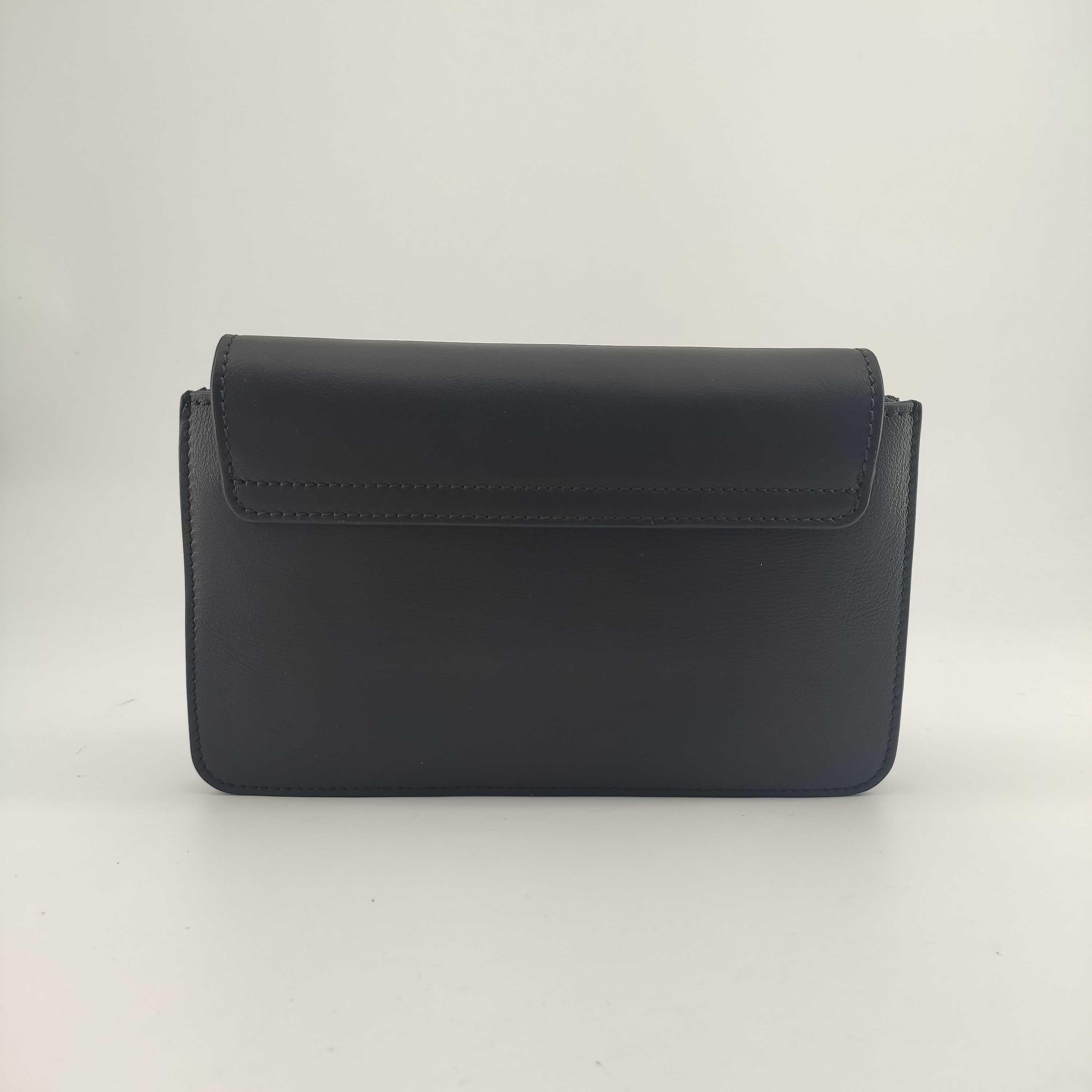CHLOÉ Shoulder bag in Black Leather In New Condition In Clichy, FR