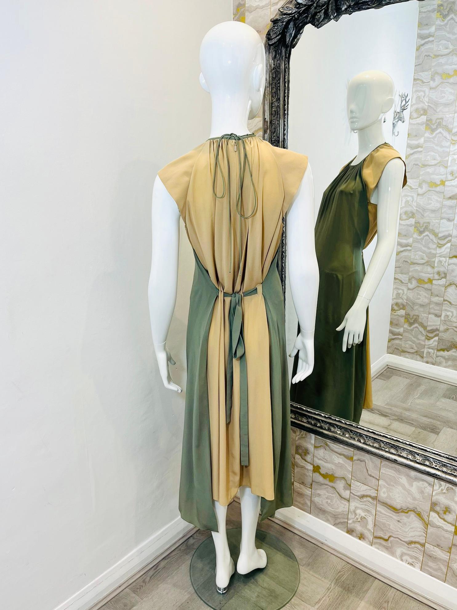 Chloe Silk Midi Dress In Excellent Condition For Sale In London, GB