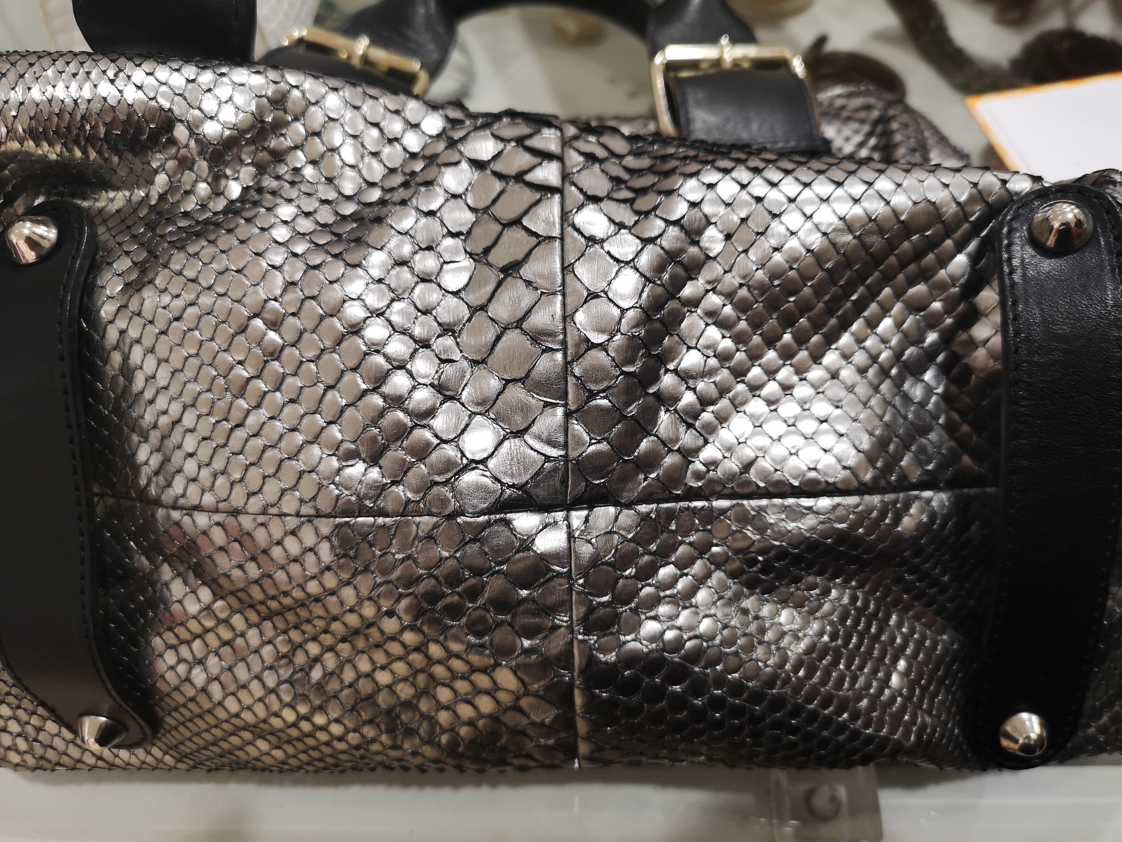 Chloè silver python skin black leather handbag 6