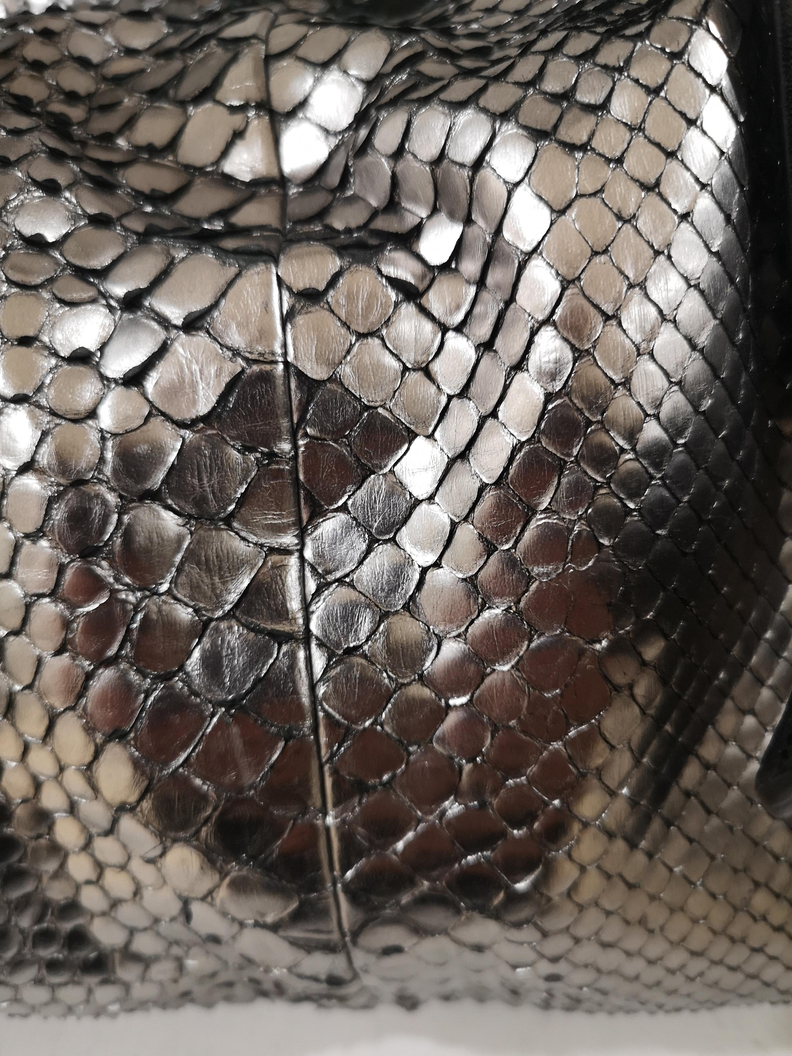 Chloè silver python skin black leather handbag In Excellent Condition In Capri, IT