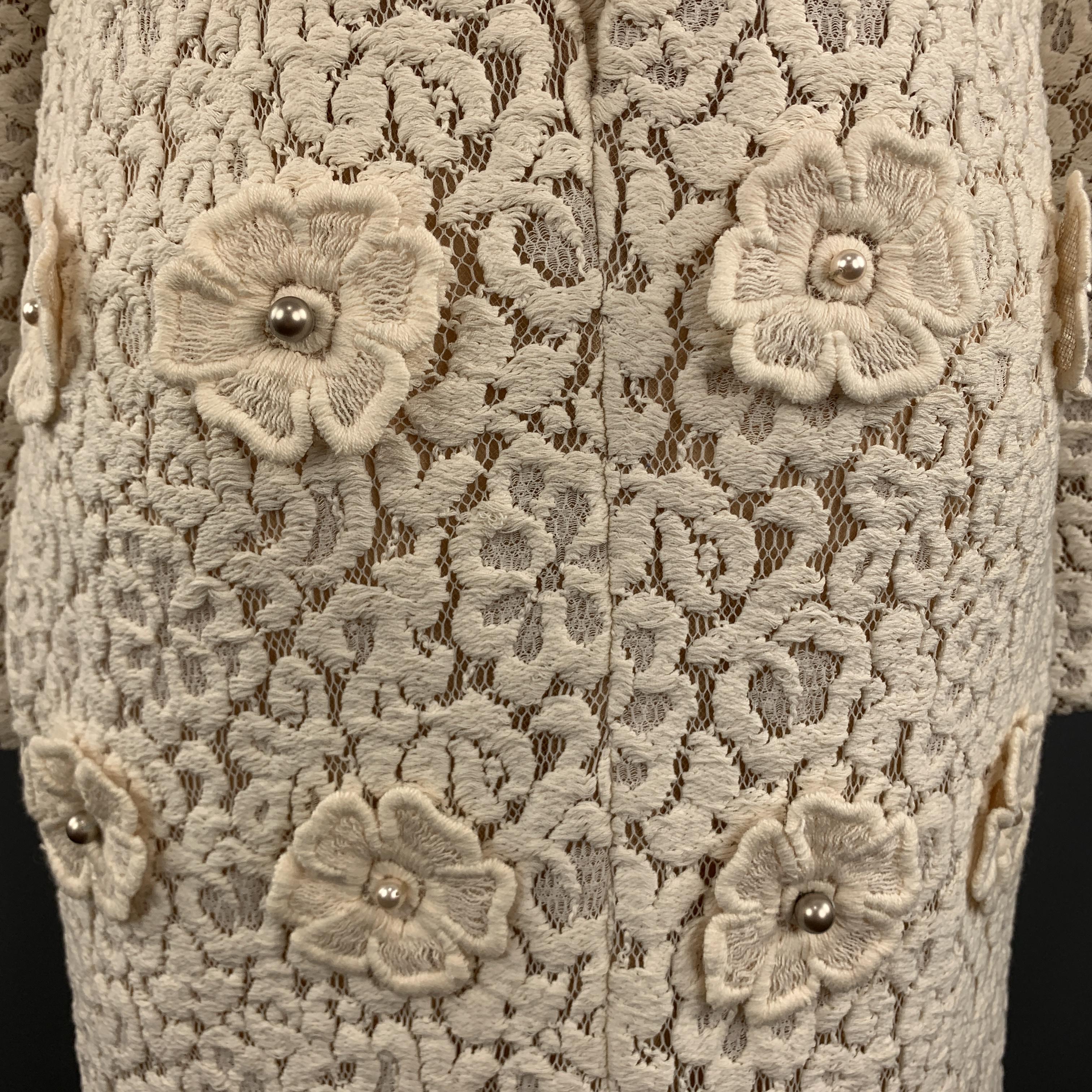 CHLOE Size 4 Cream Lace Faux Pearl Flower Notch Lapel Evening Coat In Excellent Condition In San Francisco, CA