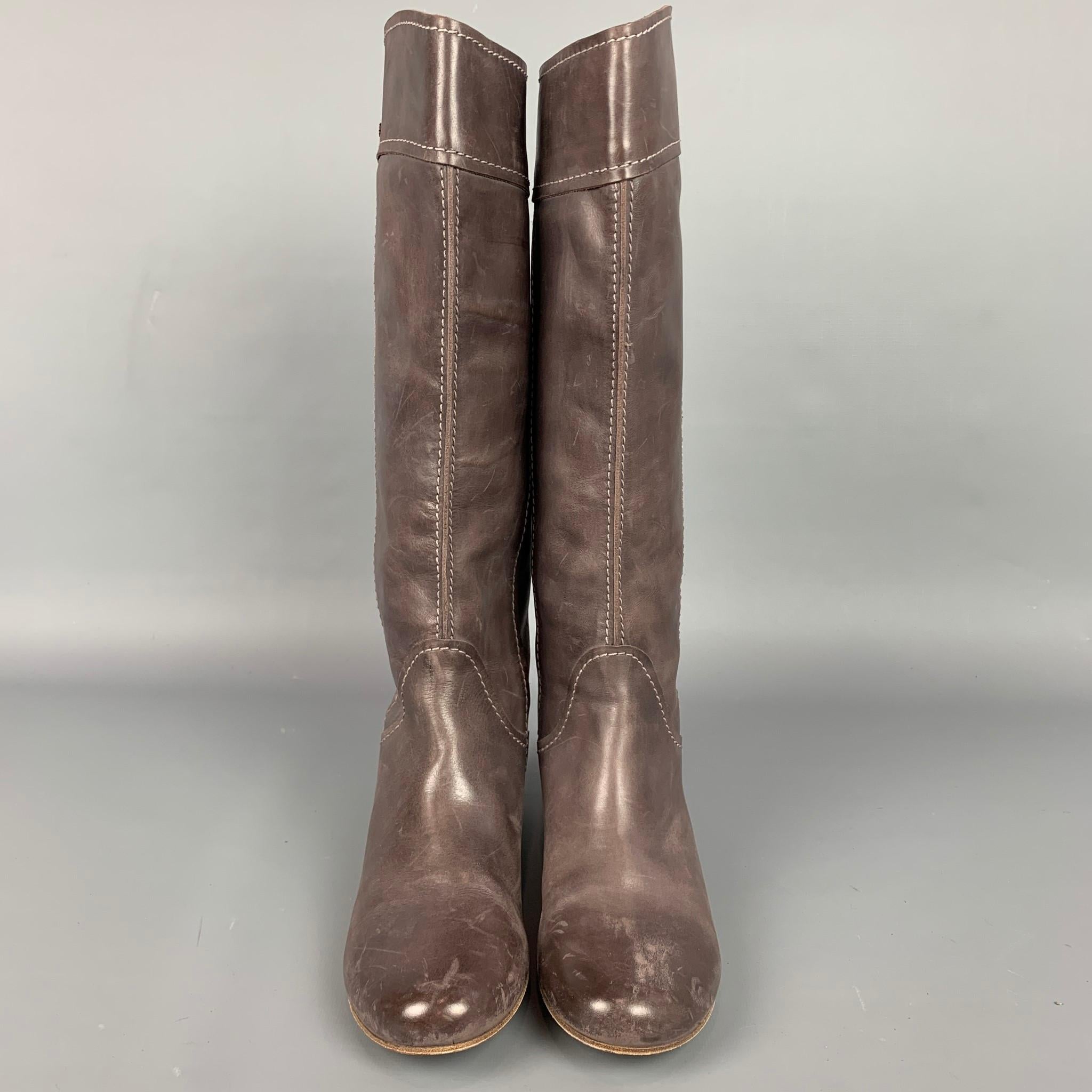 CHLOE Talla 8.5 Botas Julie Altas a la Rodilla de Cuero Marrón con Puntadas en Contraste en Bueno Estado en San Francisco, CA