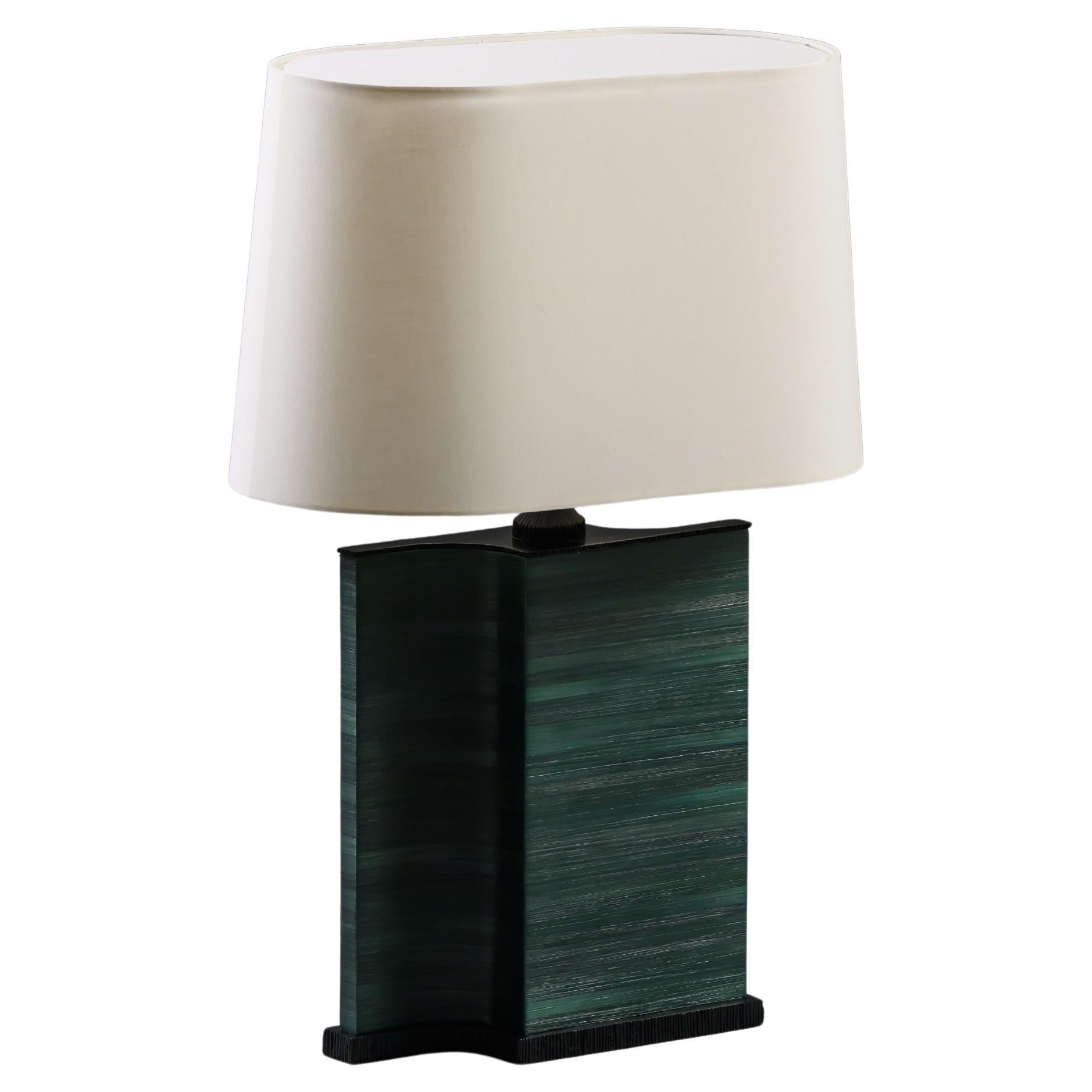 Lampada da tavolo Chloe in intarsio di paglia verde di Elan Atelier (in preordine) in vendita