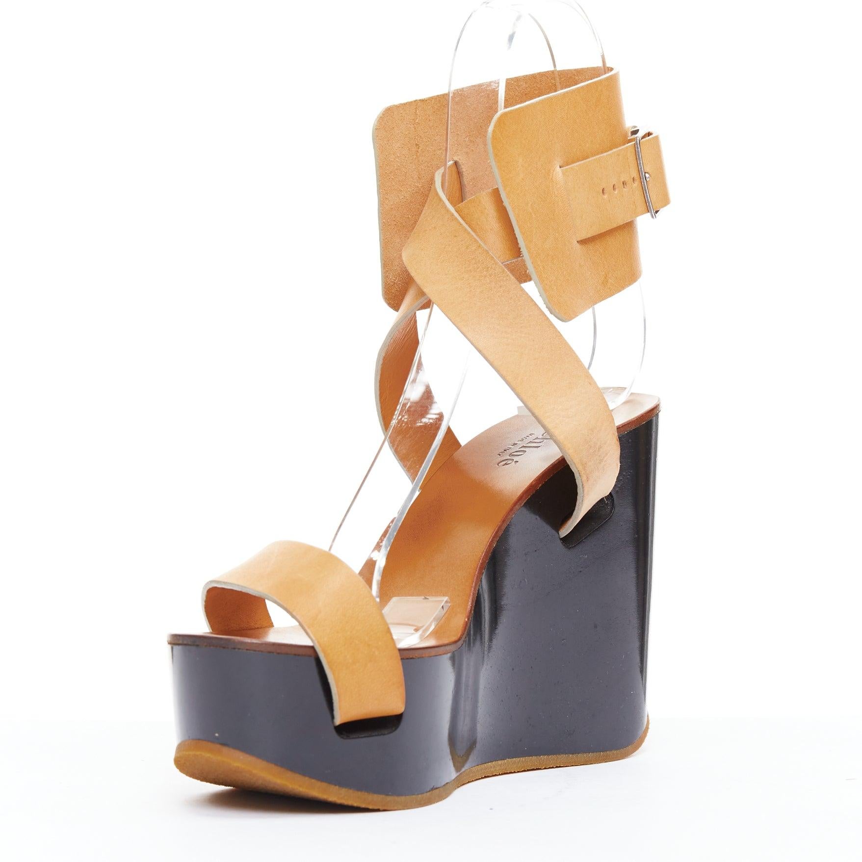 CHLOE tan leather black wooden strappy wedge clog sandals EU36 In Fair Condition For Sale In Hong Kong, NT