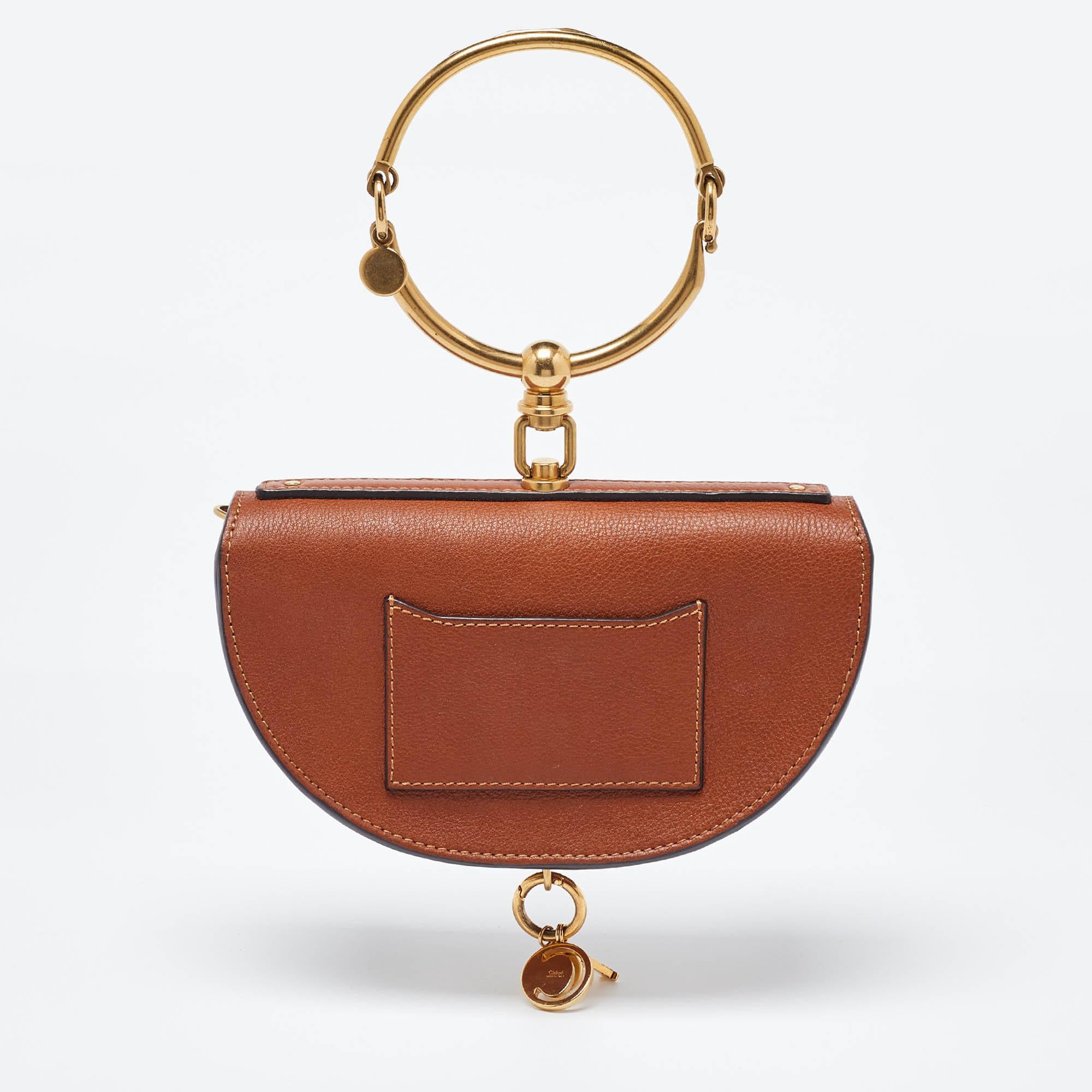 Chloe Tan Leather Small Nile Bracelet Minaudiere Bag In Good Condition In Dubai, Al Qouz 2