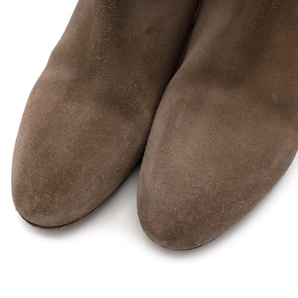 Women's or Men's Chloe Taupe Suede Knee Boots - Size EU 38.5 For Sale