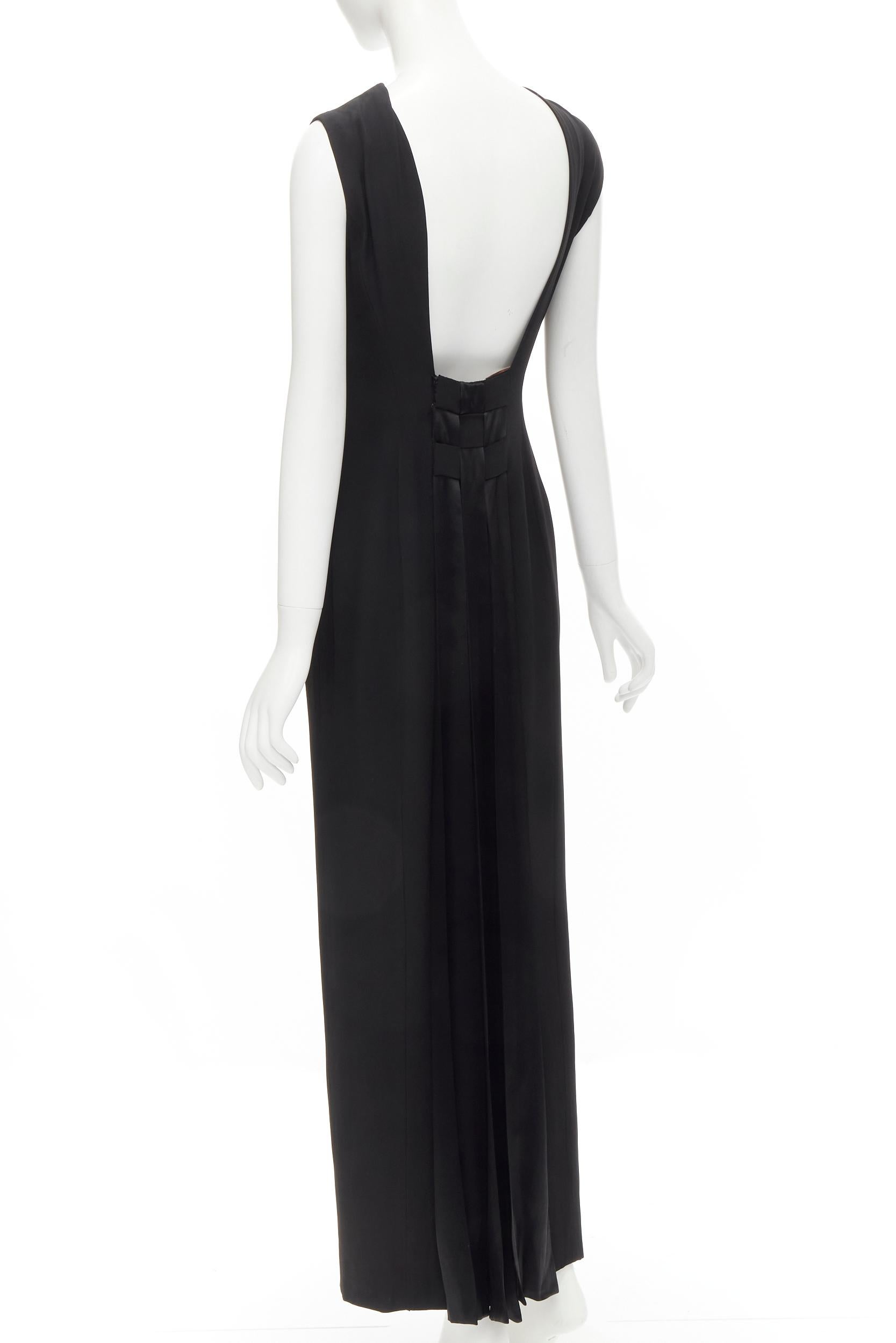 CHLOE Vintage Karl Lagerfeld black woven ribbon detail open back dress M 
Reference: AEMA/A00081 
Brand: Chloe 
Designer: Karl Lagerfeld 
Collection: 1980s 
Color: Black 
Pattern: Solid 
Closure: Zip 
Extra Detail: Square cut opened back. Interwoven