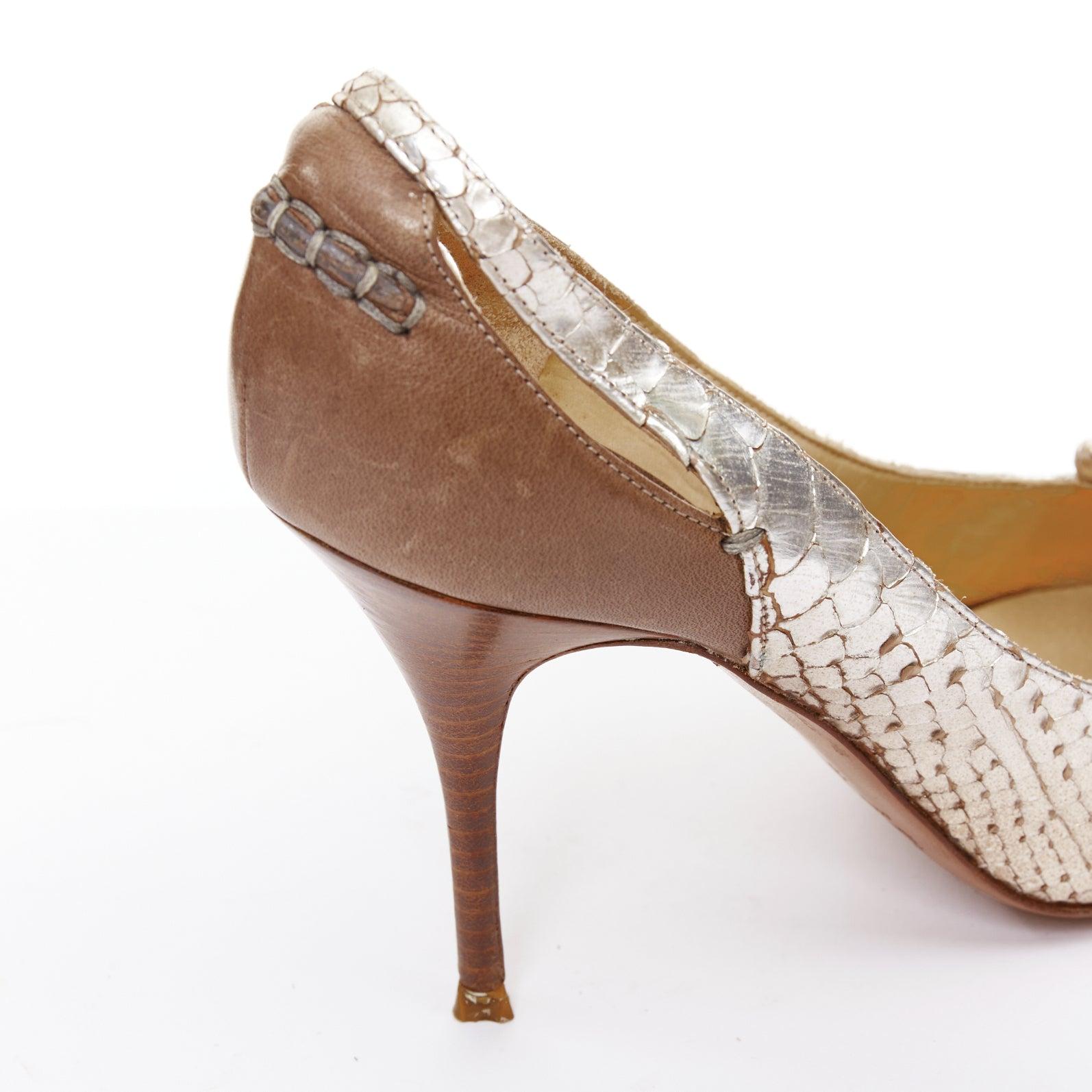 CHLOE Vintage argento metallizzato in pelle squamata marrone a punta EU37.5 in vendita 3