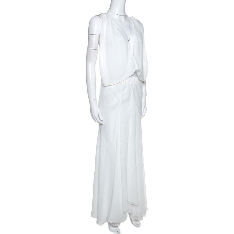 Chloe White Crepe Open Back Detail Draped Maxi Dress L For Sale at 1stDibs  | white crepe maxi dress, draped back maxi dress, plisse copenhagen