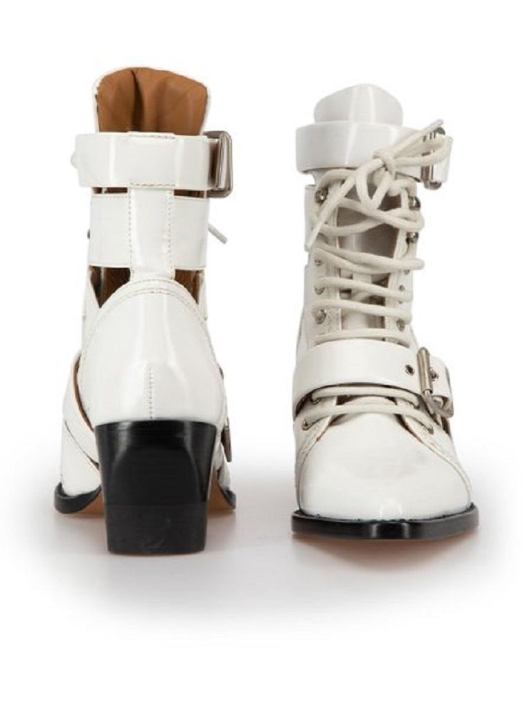 Chloé White Leather Buckle Rylee Ankle Heels Size IT 36.5 In Good Condition For Sale In London, GB
