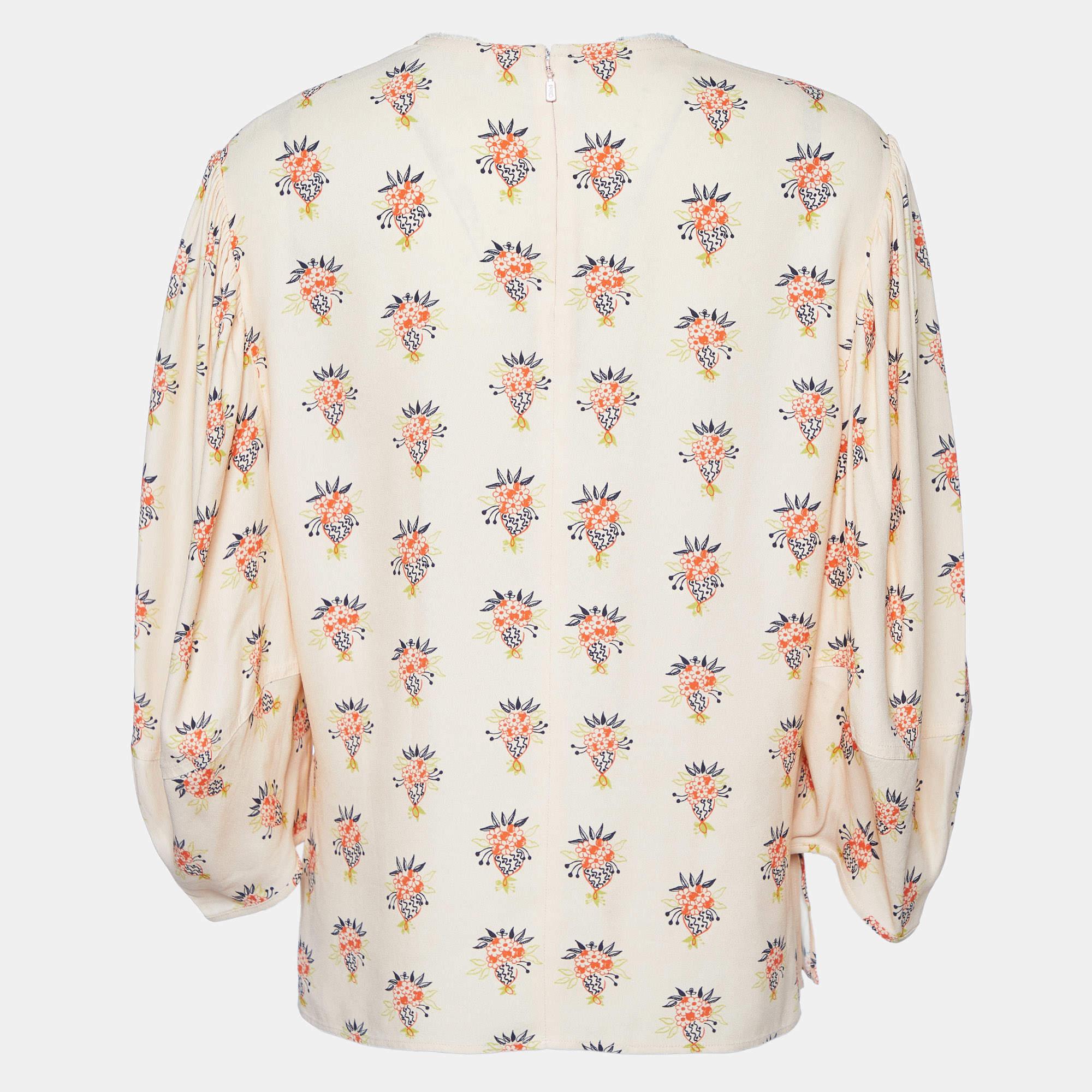Find great style and comfort while wearing this designer top. Tailored using the best fabric  the creation has been given immense detail. Style it with a skirt and heels.