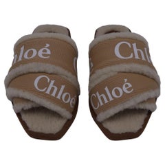 Chloe Woody Shearling Flat Slides in Beige Canvas
