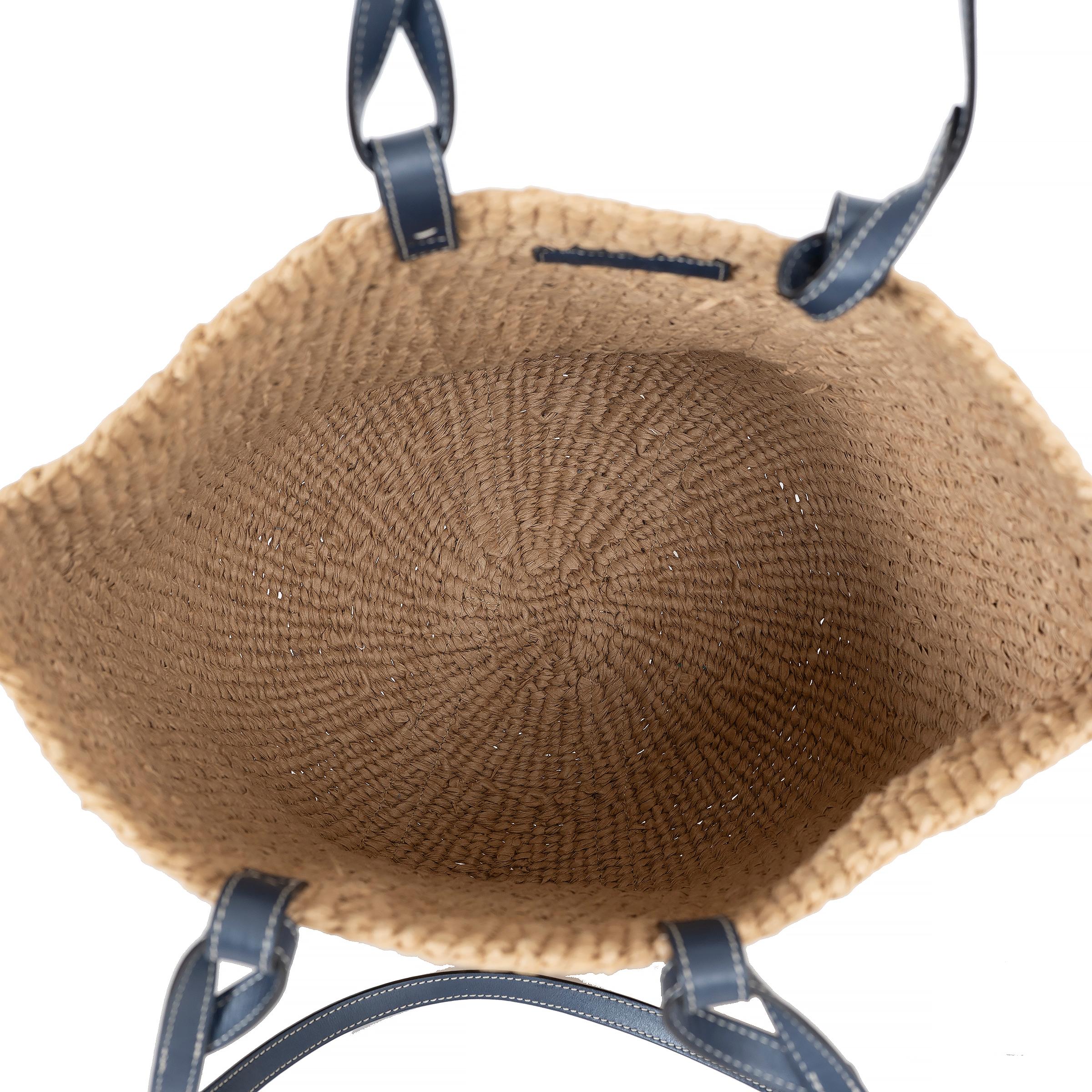 CHLOE x MIFUKO sac cabas LARGE BASKET 2022 en raphia naturel et bleu en vente 2