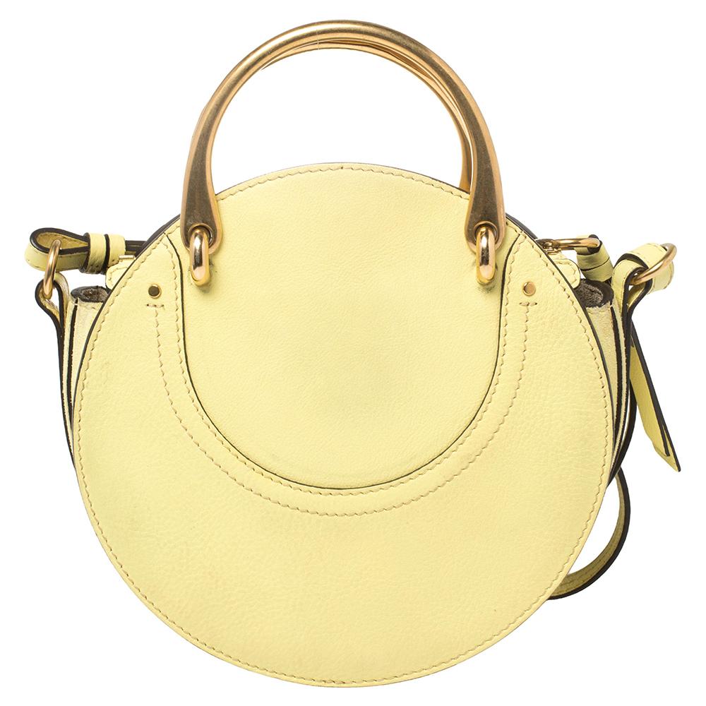Chloe Yellow Leather and Suede Small Pixie Shoulder Bag In Good Condition In Dubai, Al Qouz 2