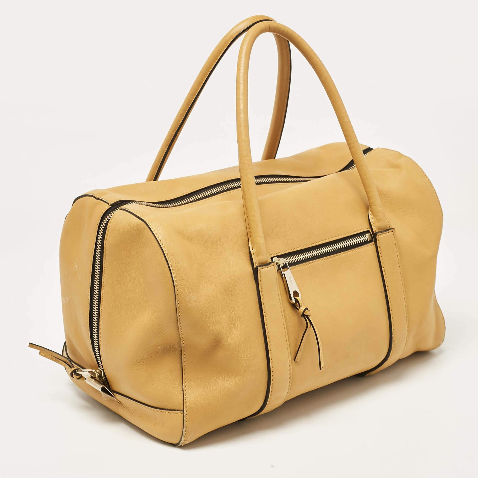 Chloe Yellow Leather Madeleine Satchel In Good Condition For Sale In Dubai, Al Qouz 2