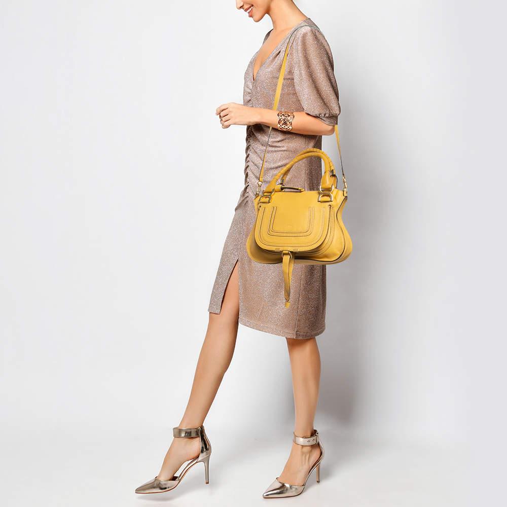 If you are looking for something that reflects chic and luxury then this bag is a fine choice. Crafted from premium materials it can be conveniently carried around and its interior is spaciously sized to house your belongings with ease.