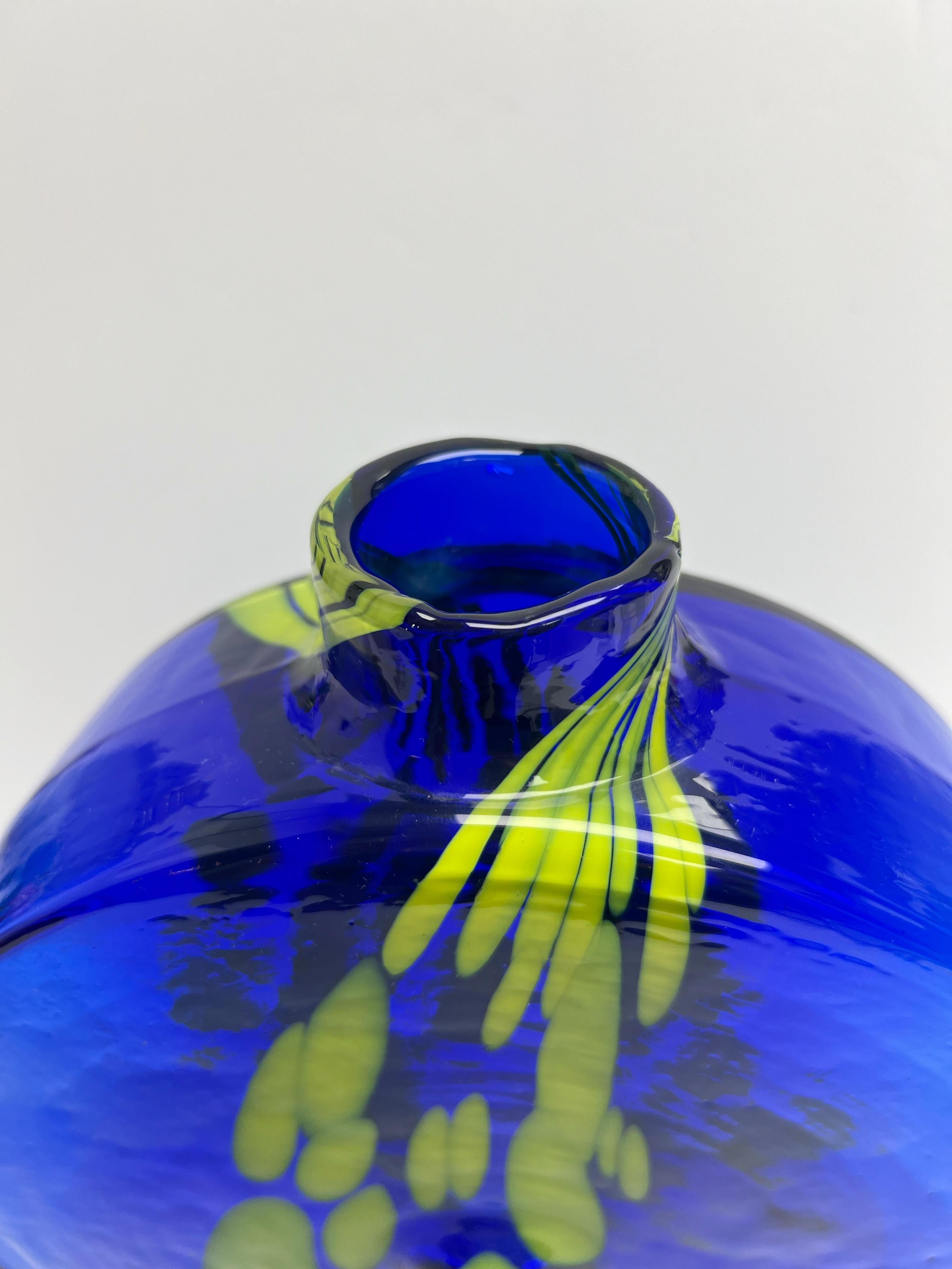 Fin du 20e siècle Vase CHLUM U TREBONE bleu et vert de Jan Gabrhel, 1974 en vente