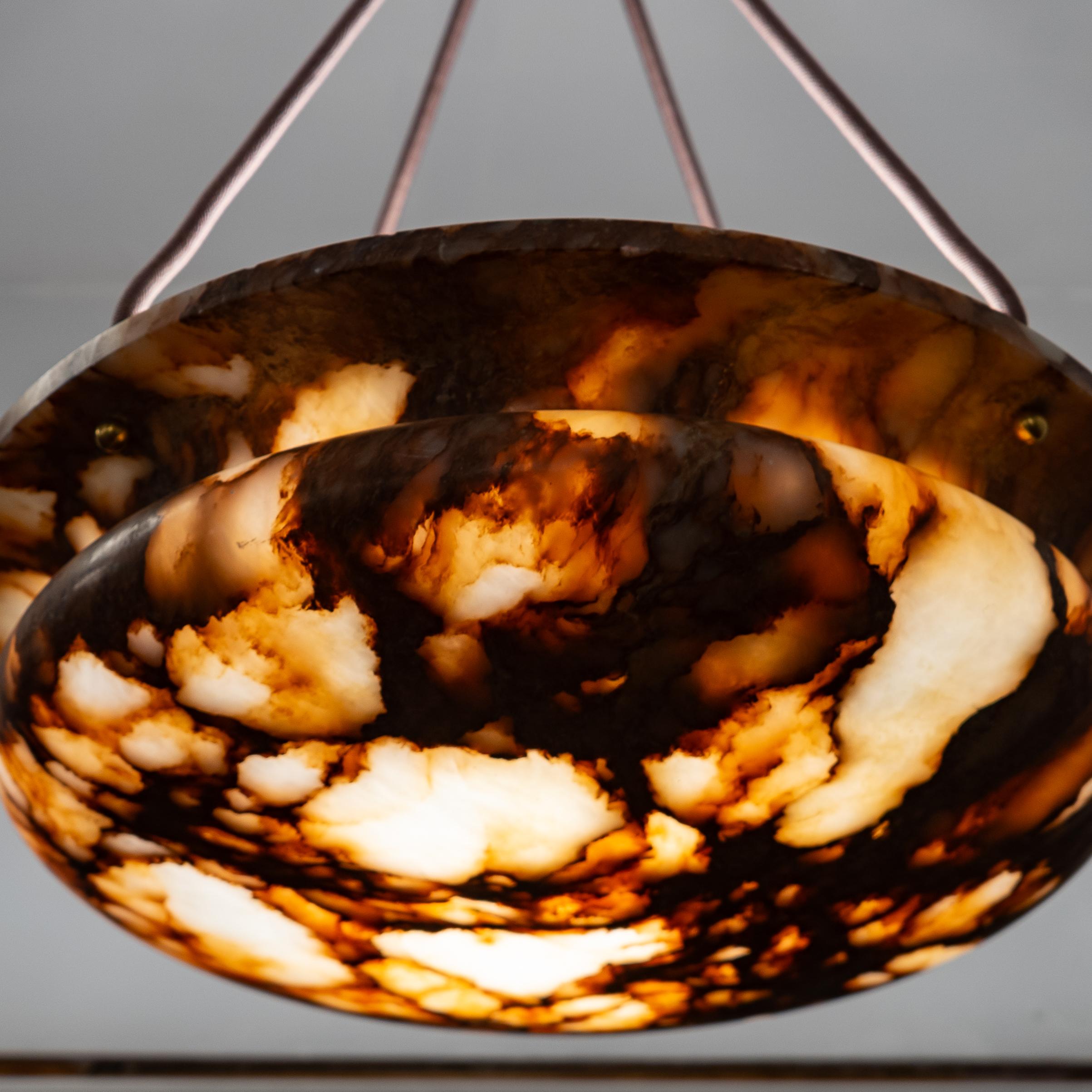 Apparecchio di illuminazione in alabastro color cioccolato in vendita 4