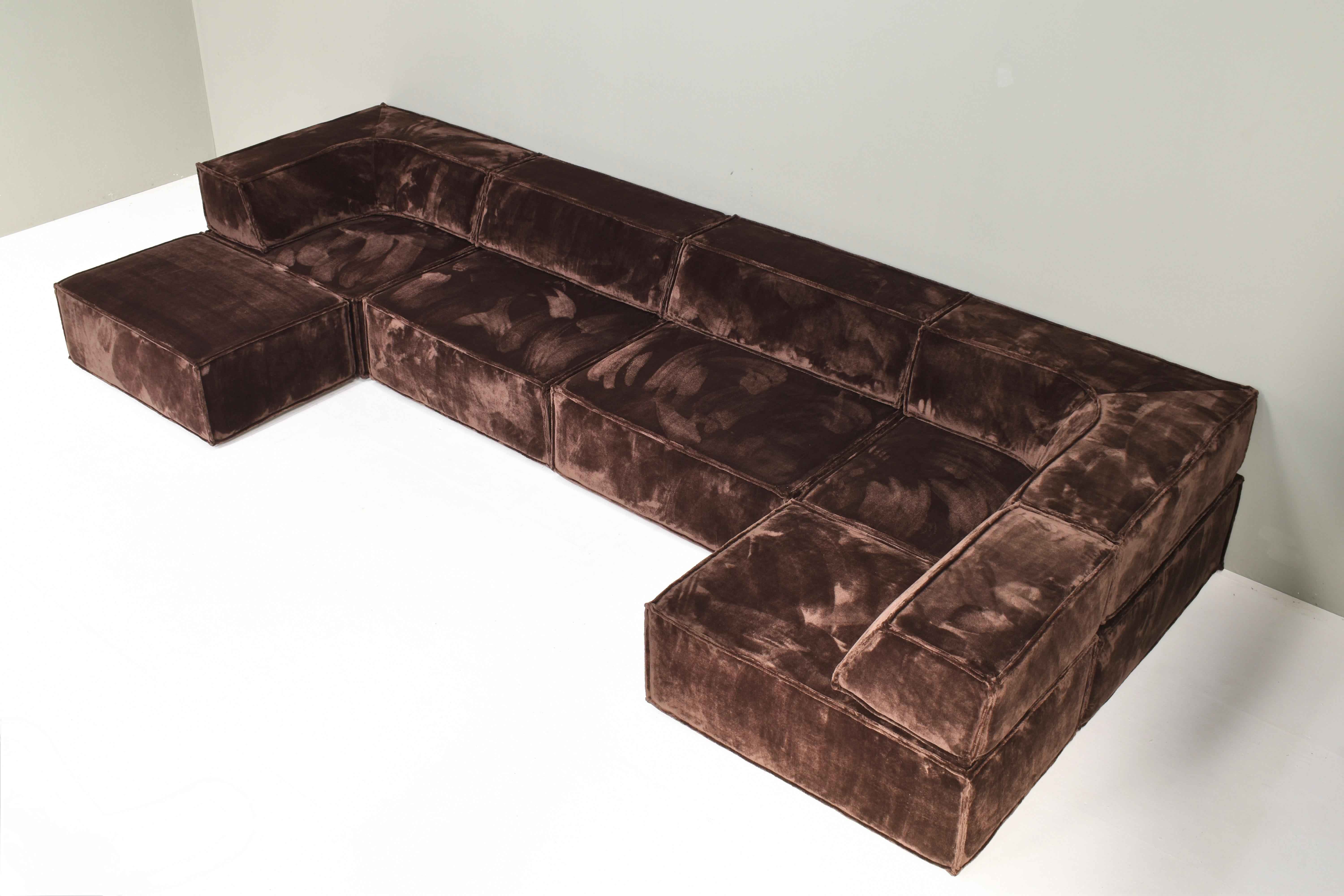 Chocolate Brown COR Trio Sectional Sofa Deutschland Schweiz 1972  NEW UPHOLSTERY im Angebot 5