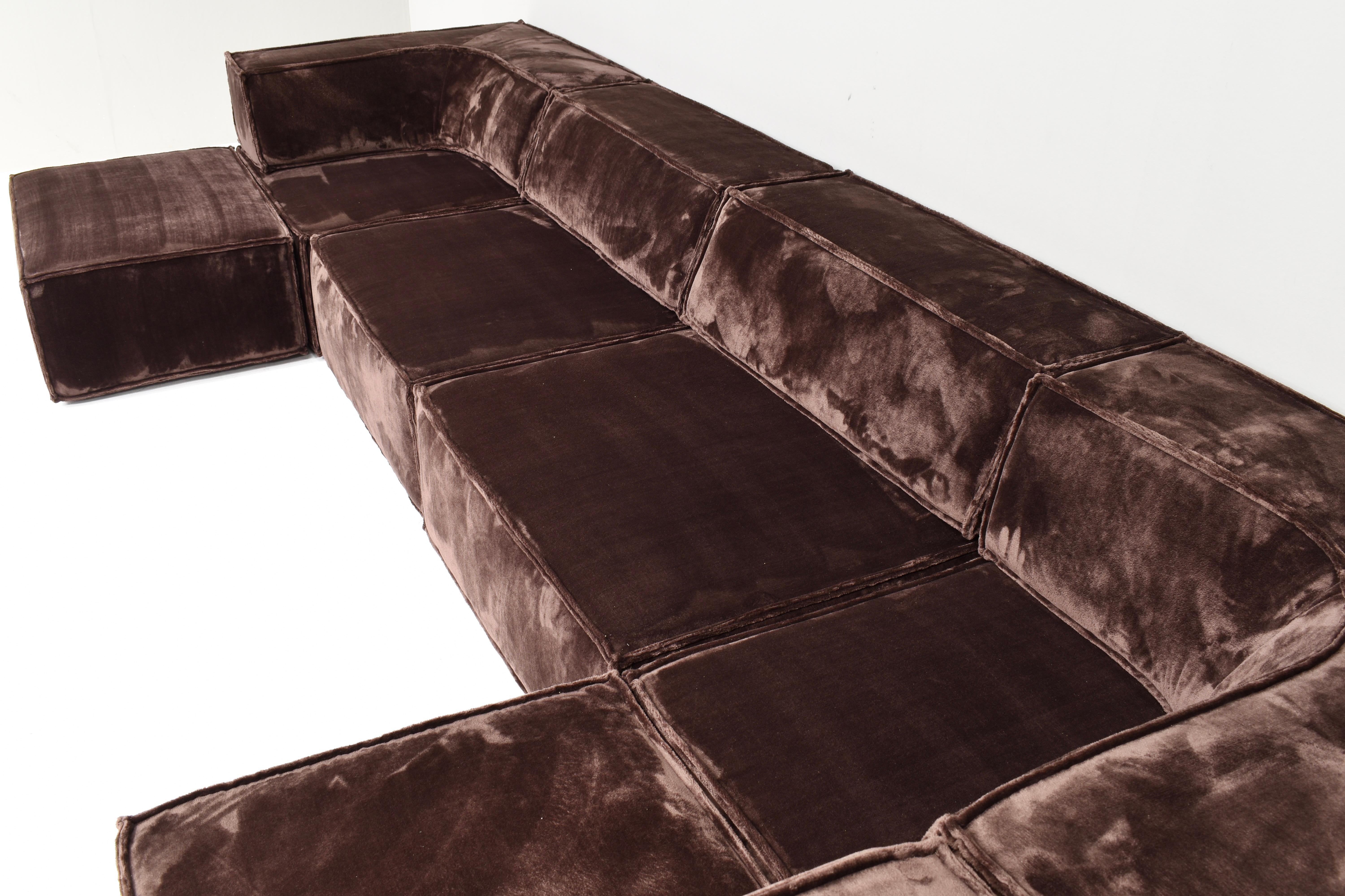 Chocolate Brown COR Trio Sectional Sofa Deutschland Schweiz 1972  NEW UPHOLSTERY im Angebot 8