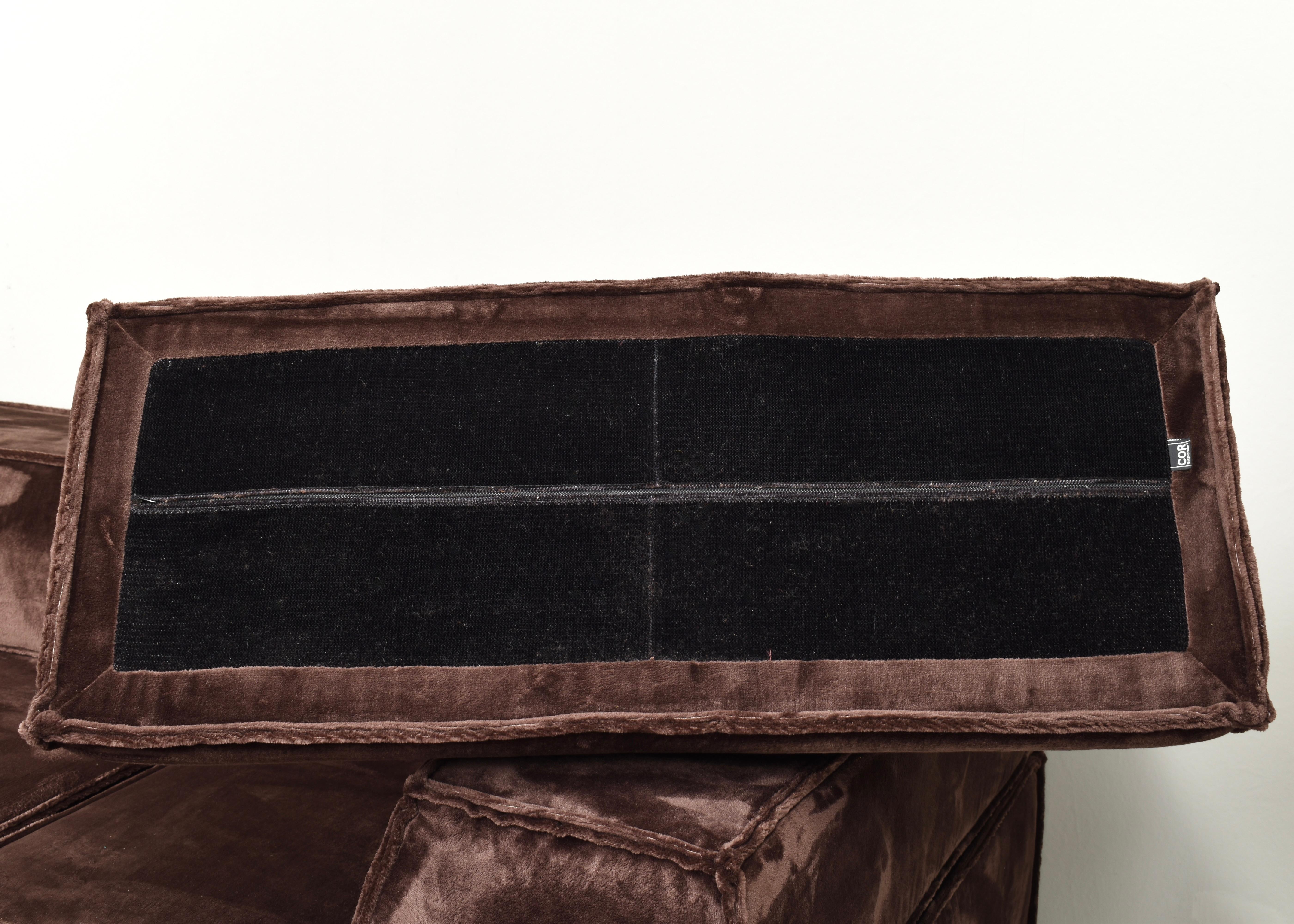 Chocolate Brown COR Trio Sectional Sofa Deutschland Schweiz 1972  NEW UPHOLSTERY im Angebot 13
