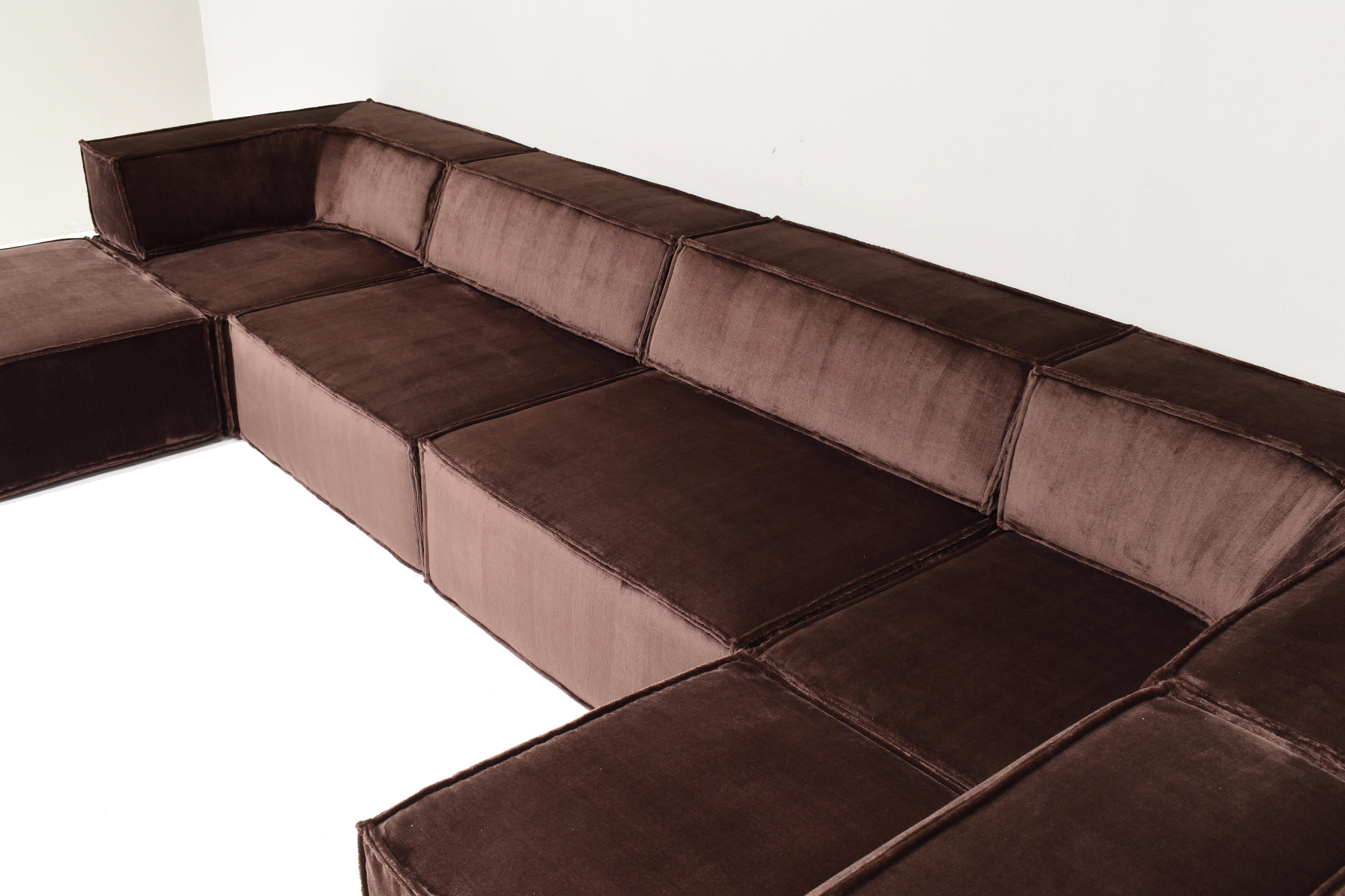 Chocolate Brown COR Trio Sectional Sofa Deutschland Schweiz 1972  NEW UPHOLSTERY (Moderne der Mitte des Jahrhunderts) im Angebot
