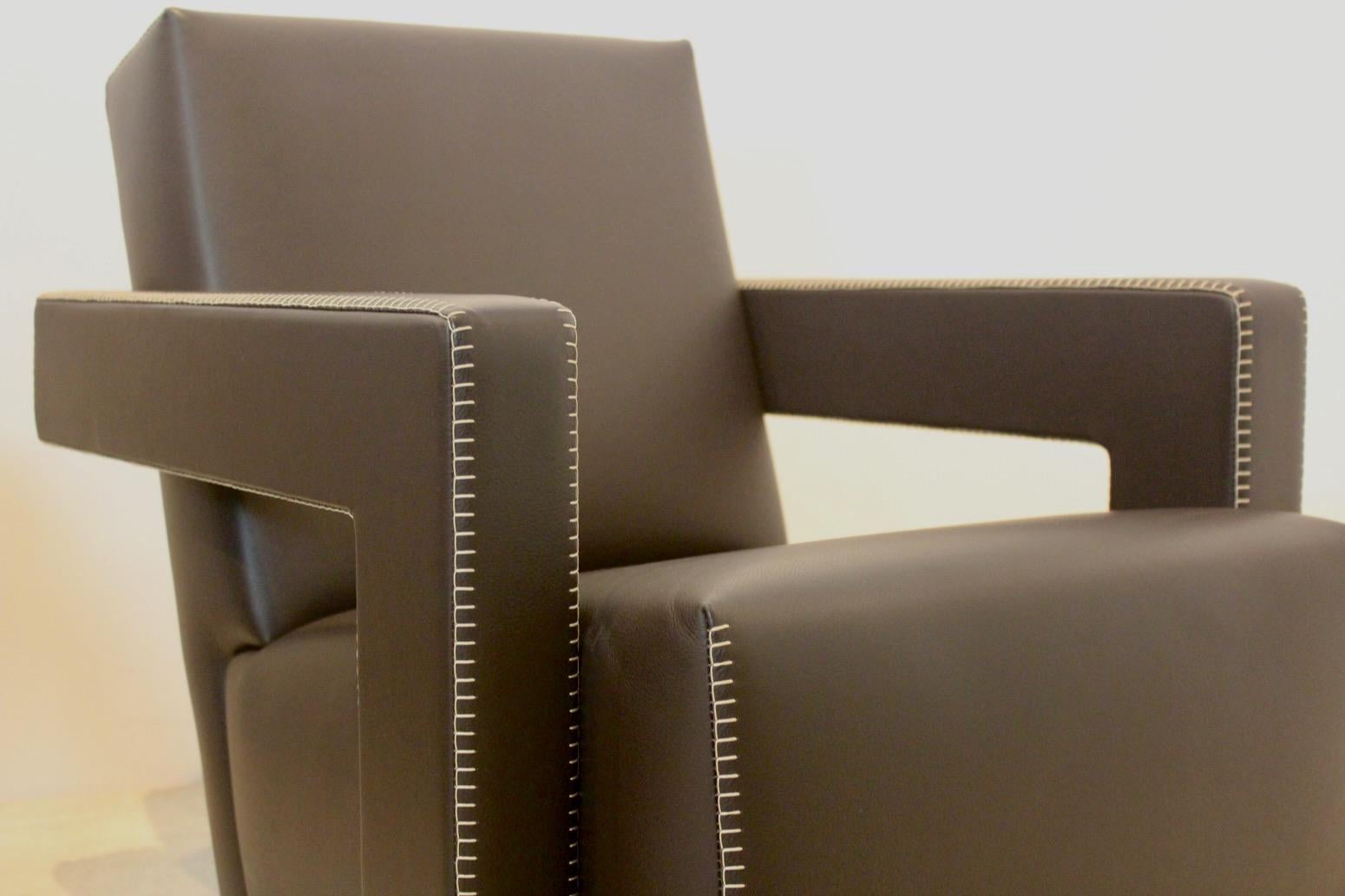 Schokoladenbraune Sessel aus Leder 'Utrecht' von Gerrit Rietveld für Cassina im Angebot 7