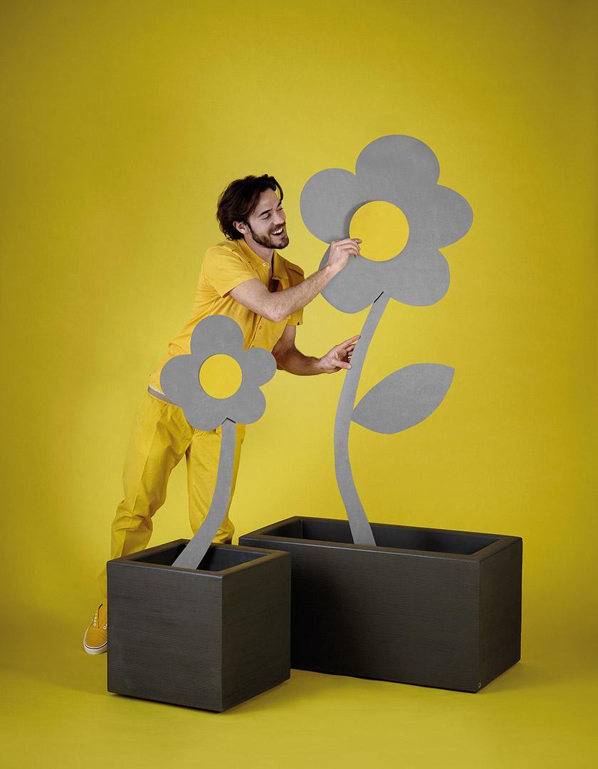 Postmoderne Chocolat brun Quadra 90 Pot by Giò Colonna Romano en vente