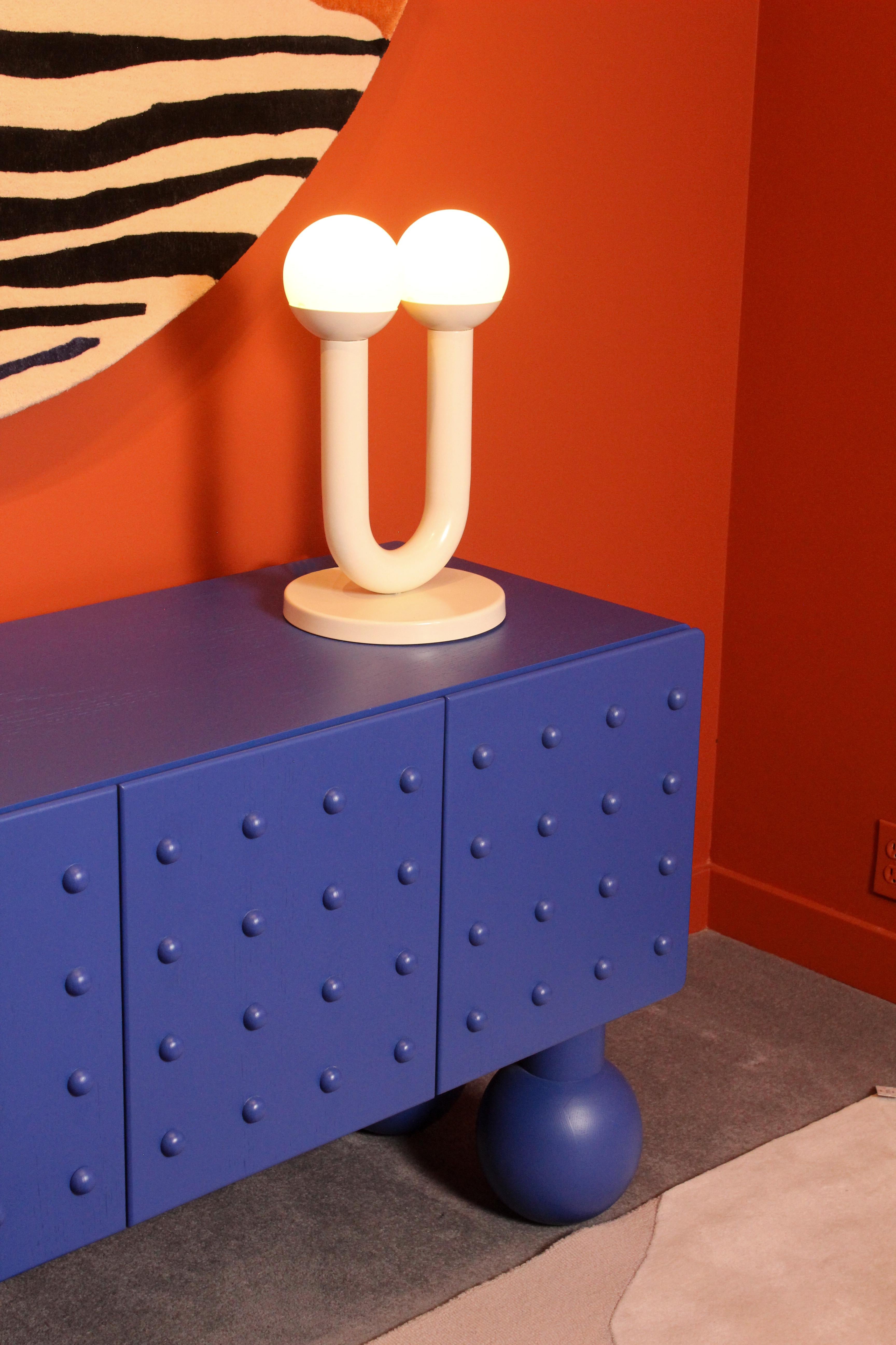 Lampe à poser sculpturale Umu, brun chocolat, par Drusch Design en vente 10