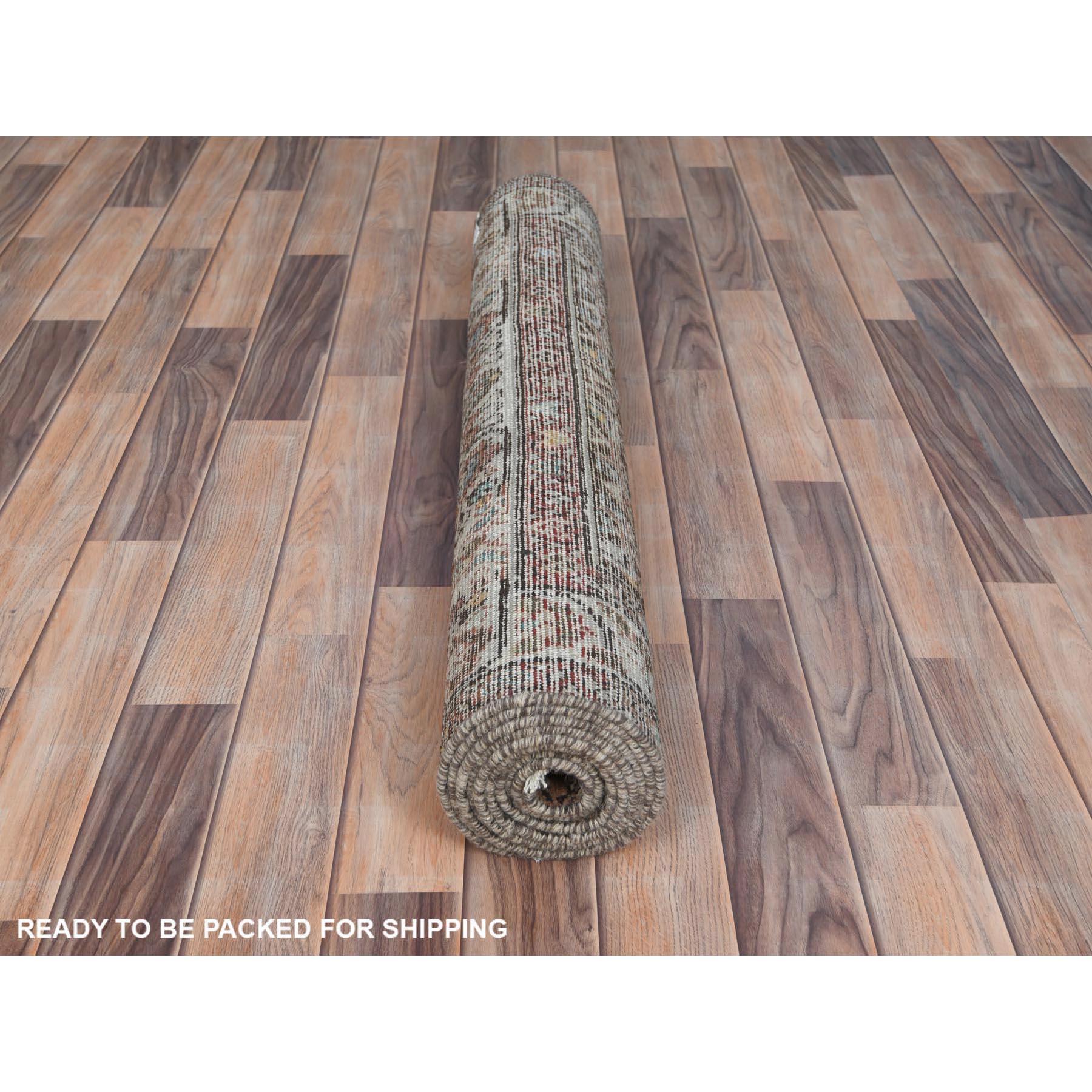 Noué à la main Tapis persan vintage Hamadan en laine marron chocolat, usé à la main, noué à la main, vieilli en vente