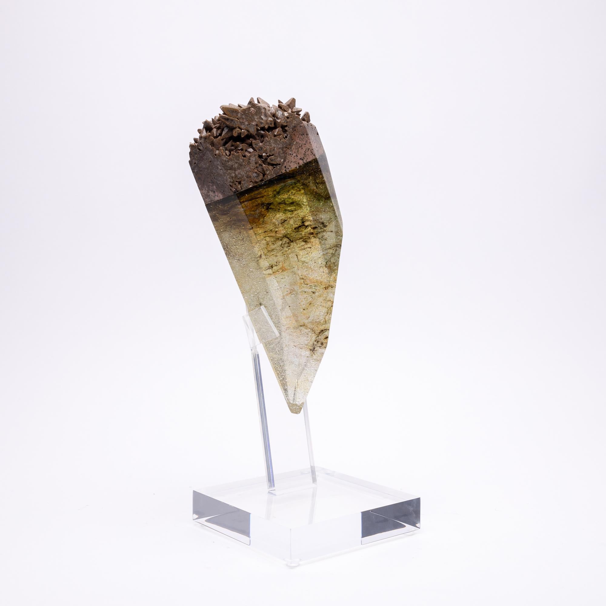 Kleat, Chocolate Calcite and glass sculpture from TYME Collection, a collaboration by Orfeo Quagliata and Ernesto Durán

TYME collection
A dance between purity and detail bring a creation of unique pieces merging nature’s gems and human