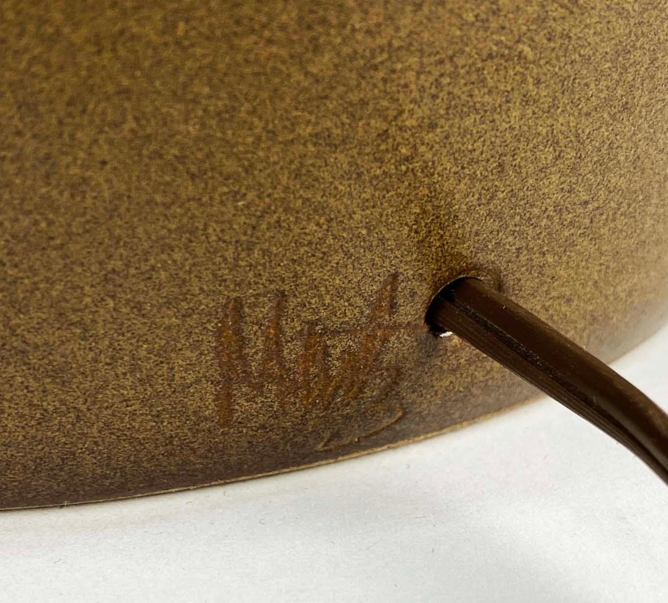 Lampe de table chocolat de Gordon & Jane Martz pour Marshall Studios en vente 1