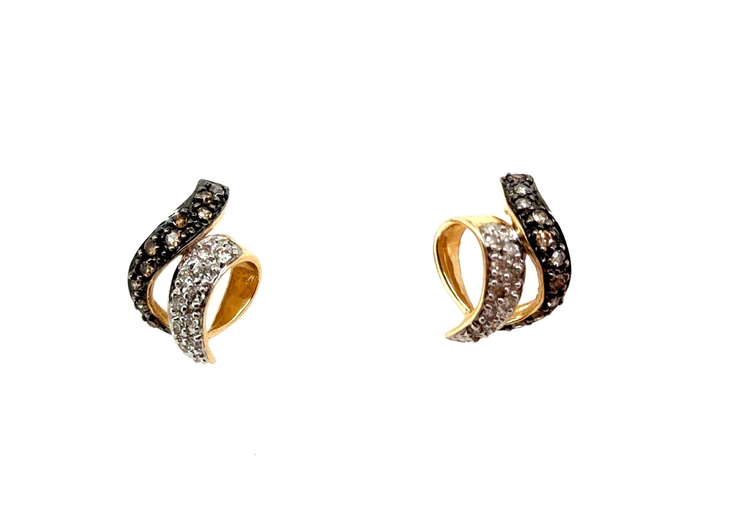 Chocolate .50ct Diamond Ribbon Pushback Earrings 14K Yellow Gold


Features Genuine Natural Round Brilliant Cut Chocolate Diamonds

Captivating Diamonds 

Earrings are Arranged in a Ribbon Pattern

14K Yellow Gold

100% Natural Diamonds

.50 Carat