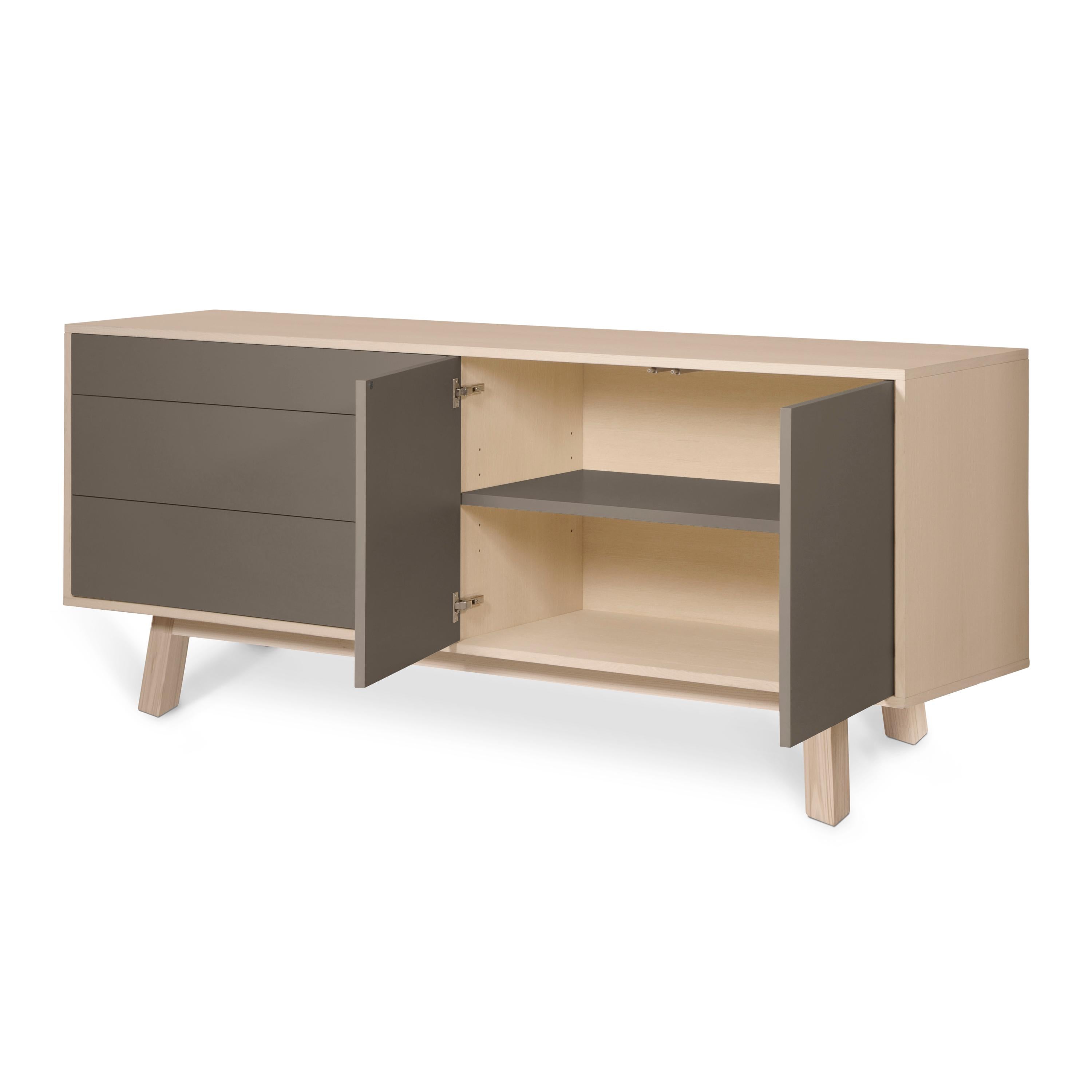 Chocolate Gray sideboard in Ash, Design Eric Gizard in Paris + 10 other colours In New Condition For Sale In Landivy, FR
