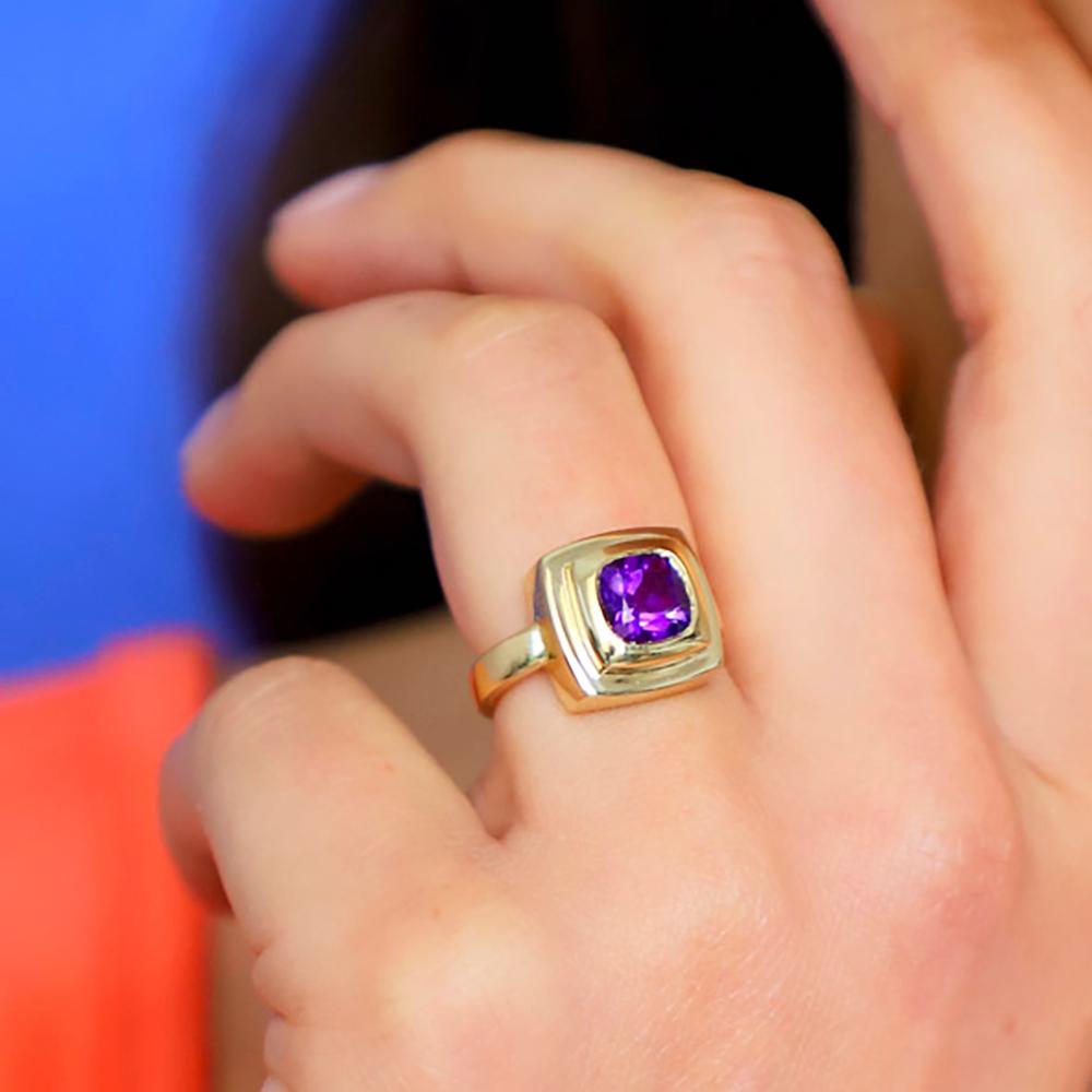 Contemporain Bague d'inspiration chocolat en or jaune 18 carats et améthyste en vente