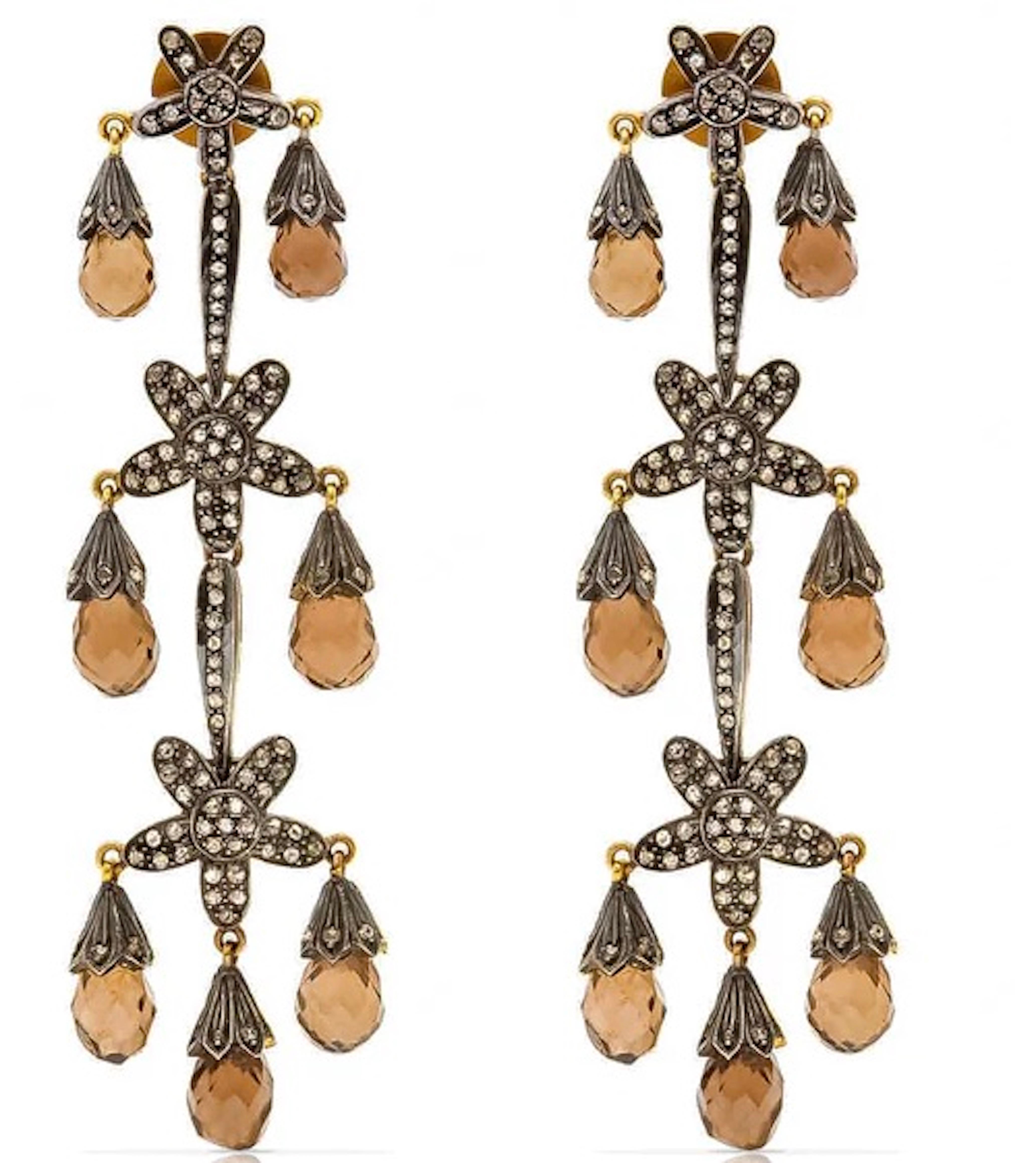 Chandelier-Ohrringe aus Schokoladenquarz mit Diamanten (Kugelschliff) im Angebot