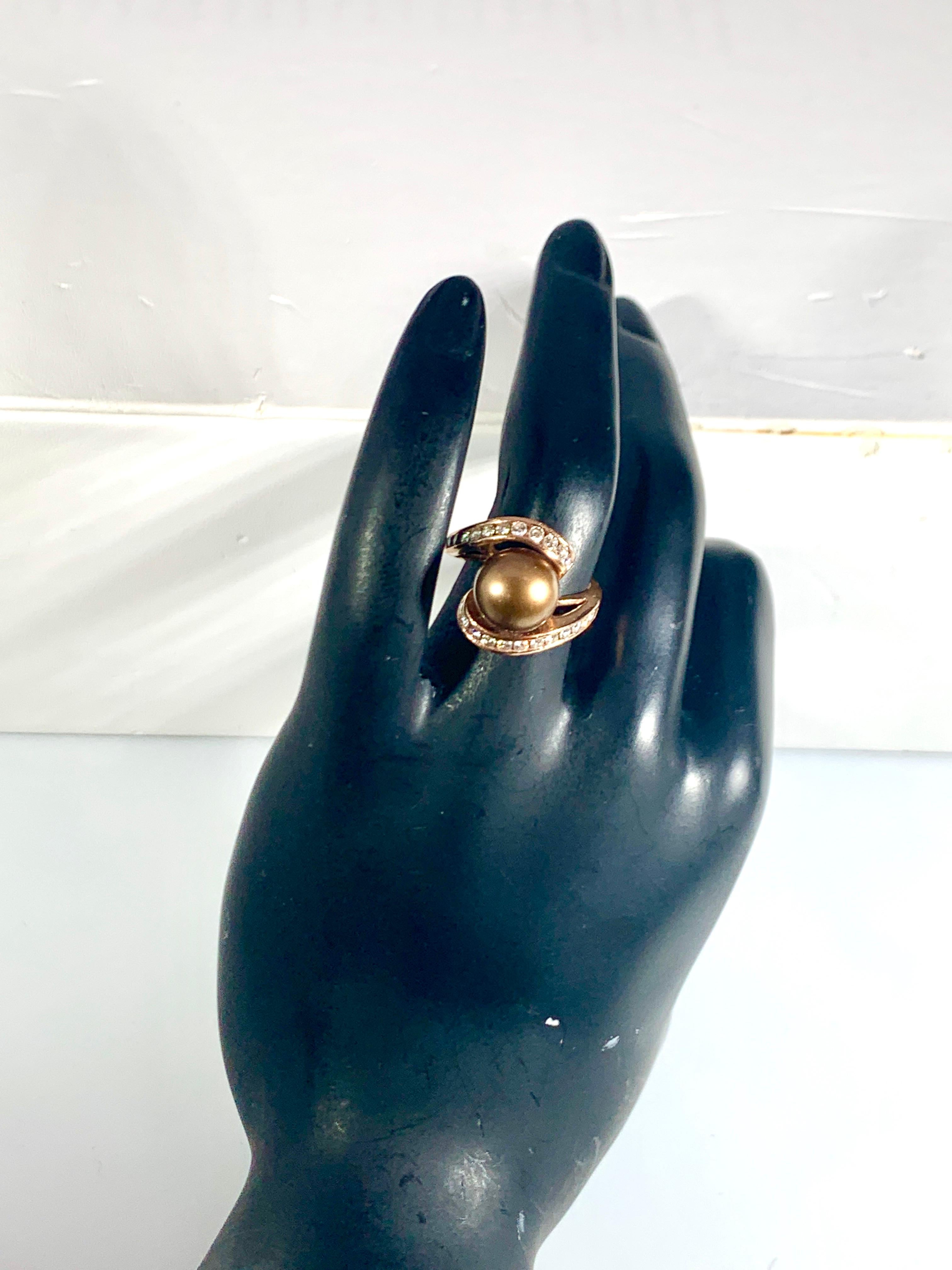 10 MM Chocolate Tahitian Pearl and Diamond Cocktail Ring 14 Karat Gold For Sale 1
