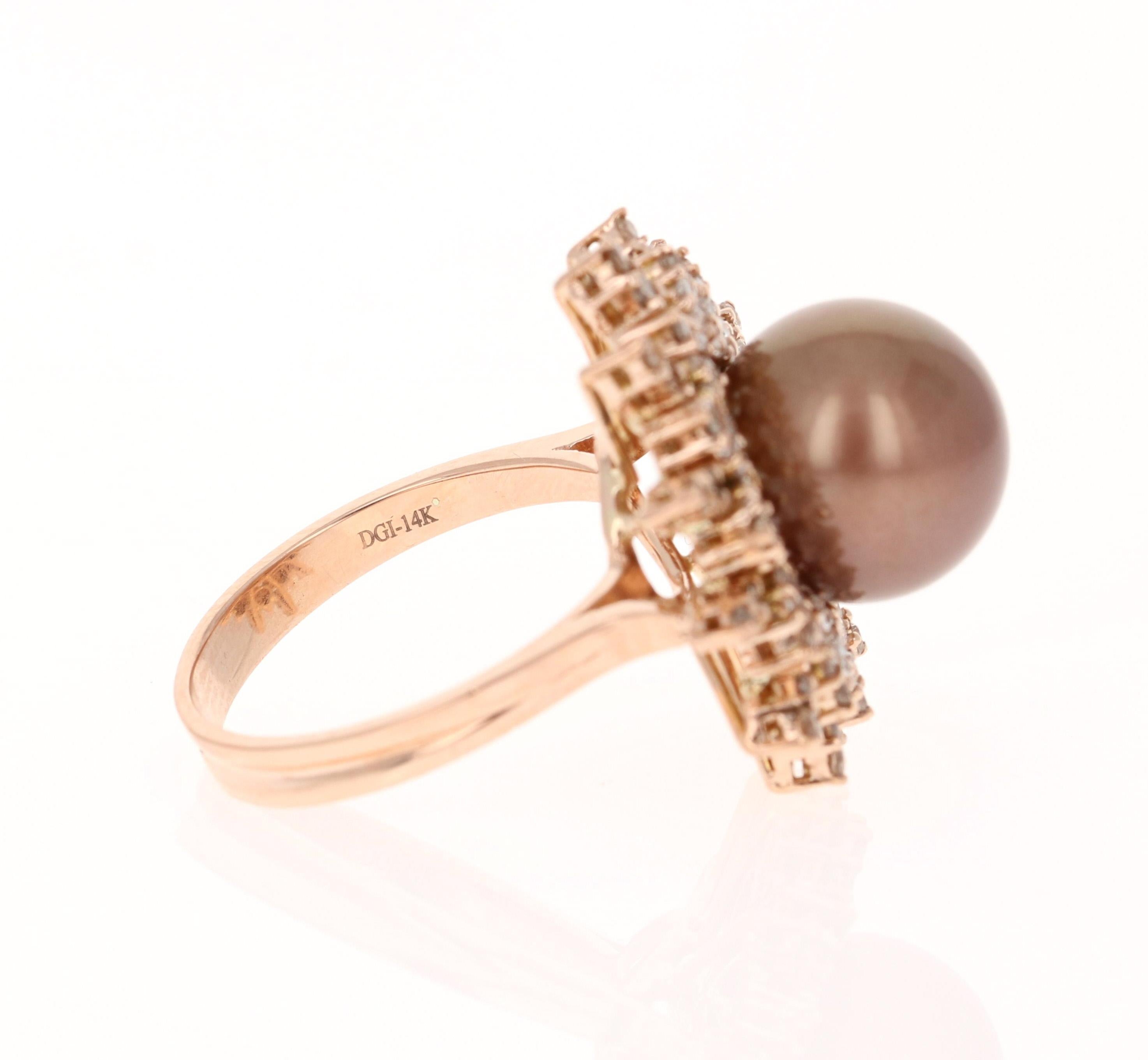 Taille ronde Bague en or rose 14 carats avec perle naturelle de Tahiti chocolatée et diamant en vente