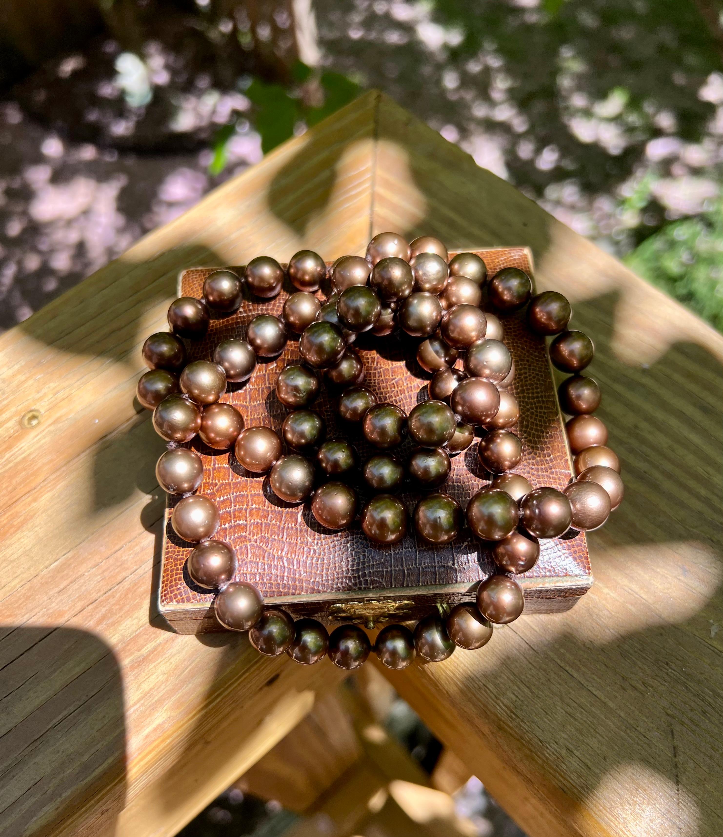 Schokoladen Schokolade Tahiti-Perlenstrang für Damen oder Herren im Angebot