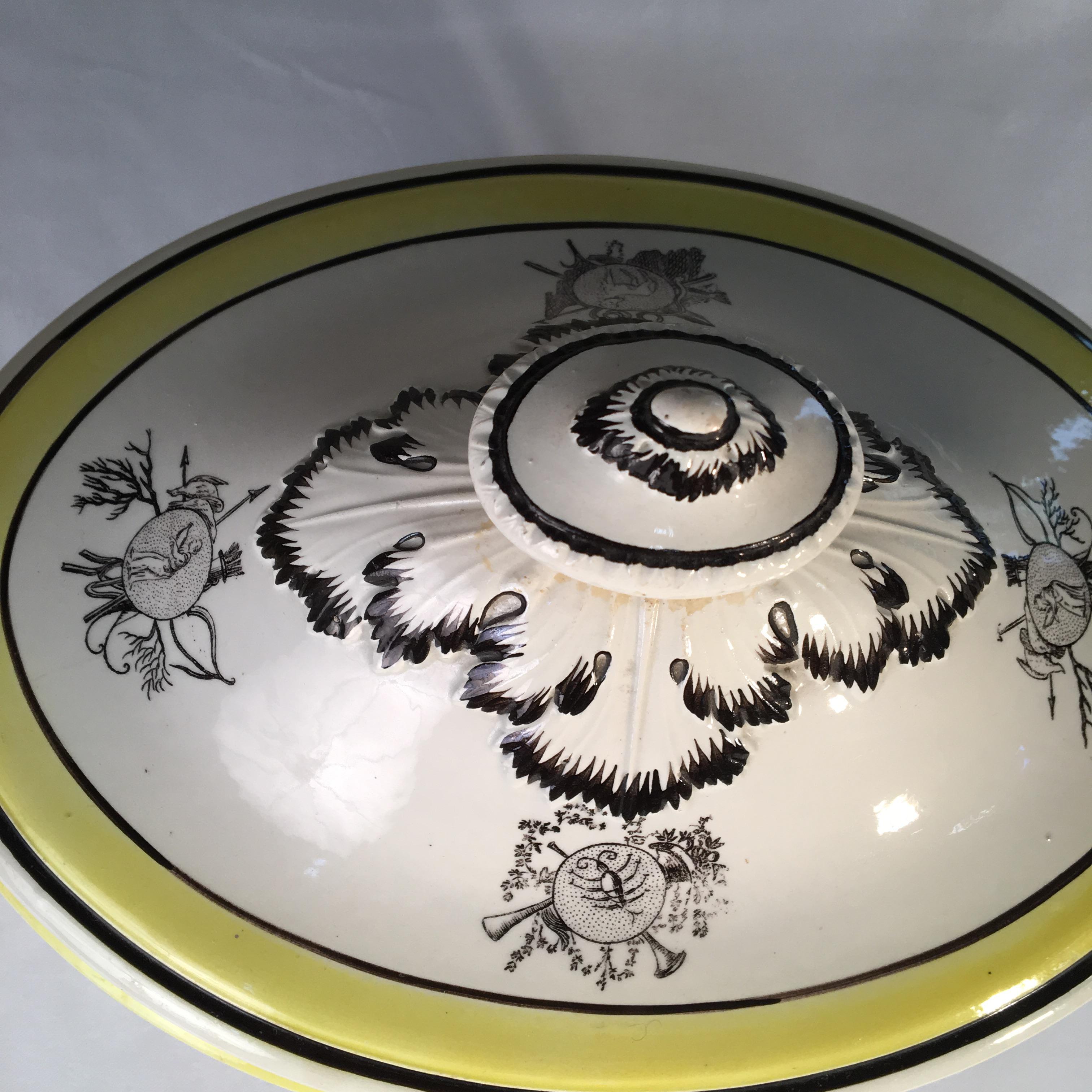 Choisy Faience Soup Tureen In Fair Condition In Doylestown, PA