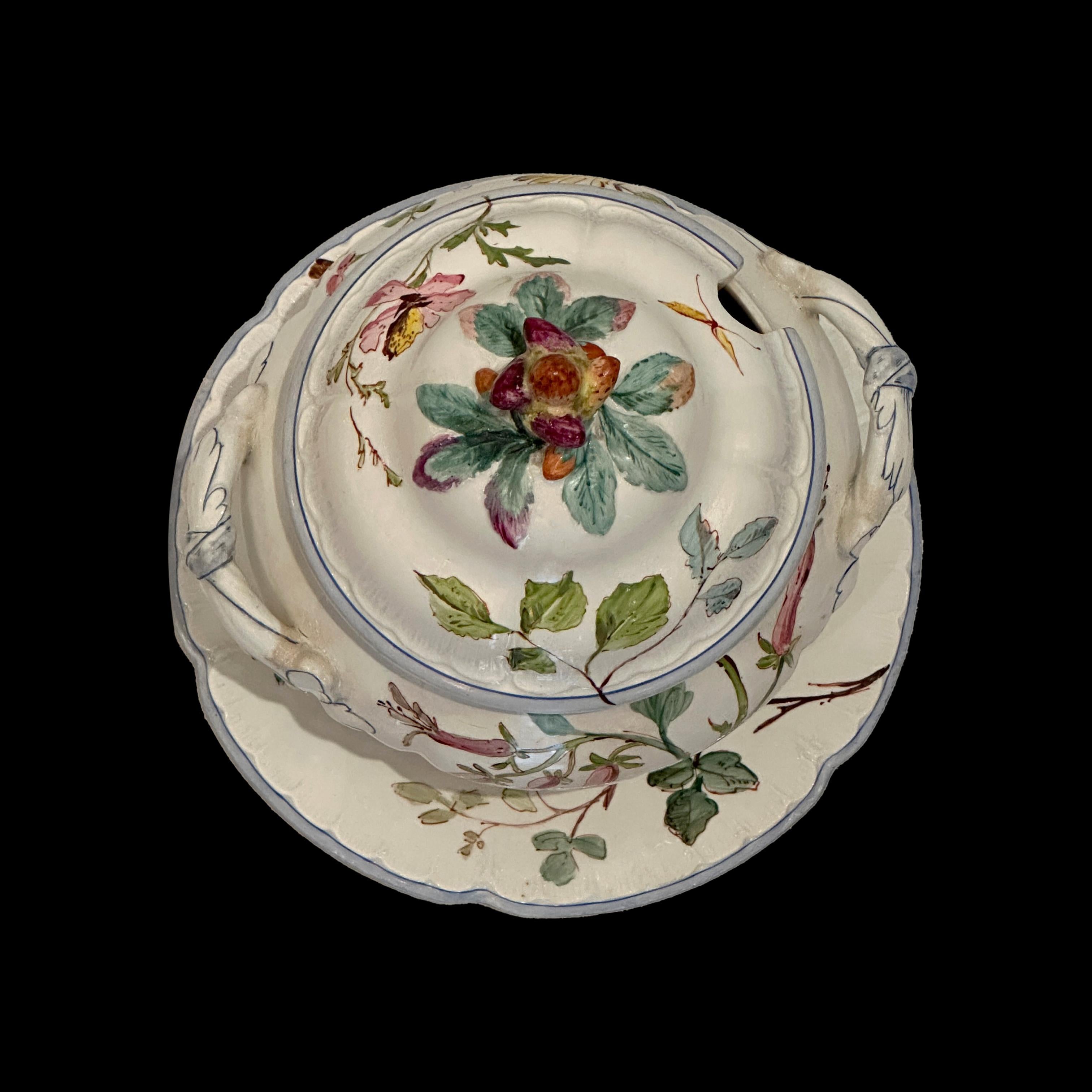 Service de table en faïence de Choisy-le-Roi, ancien, vers 1900, 39 pièces en vente 4