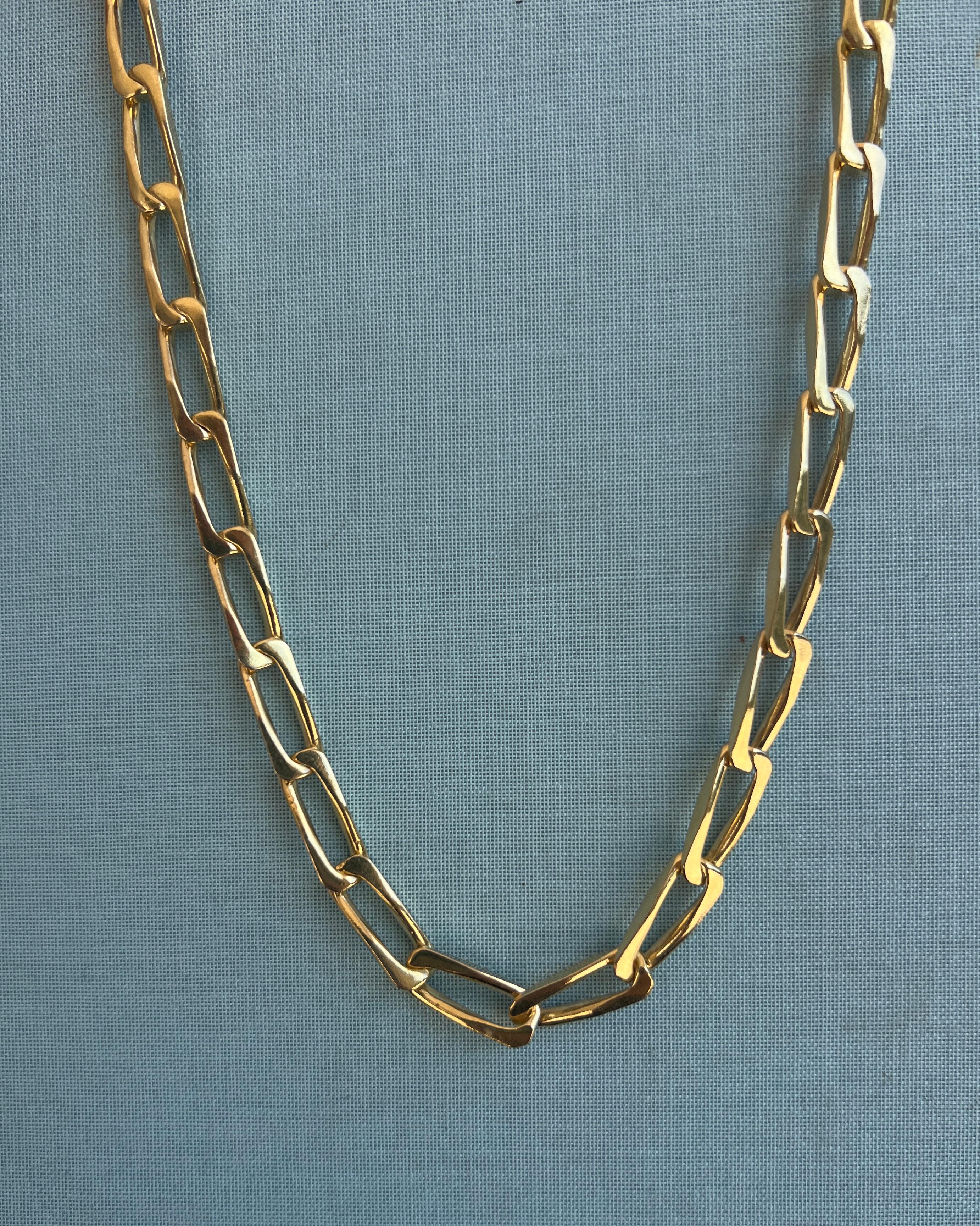 Collana a catena girocollo in argento placcato oro in vendita 2