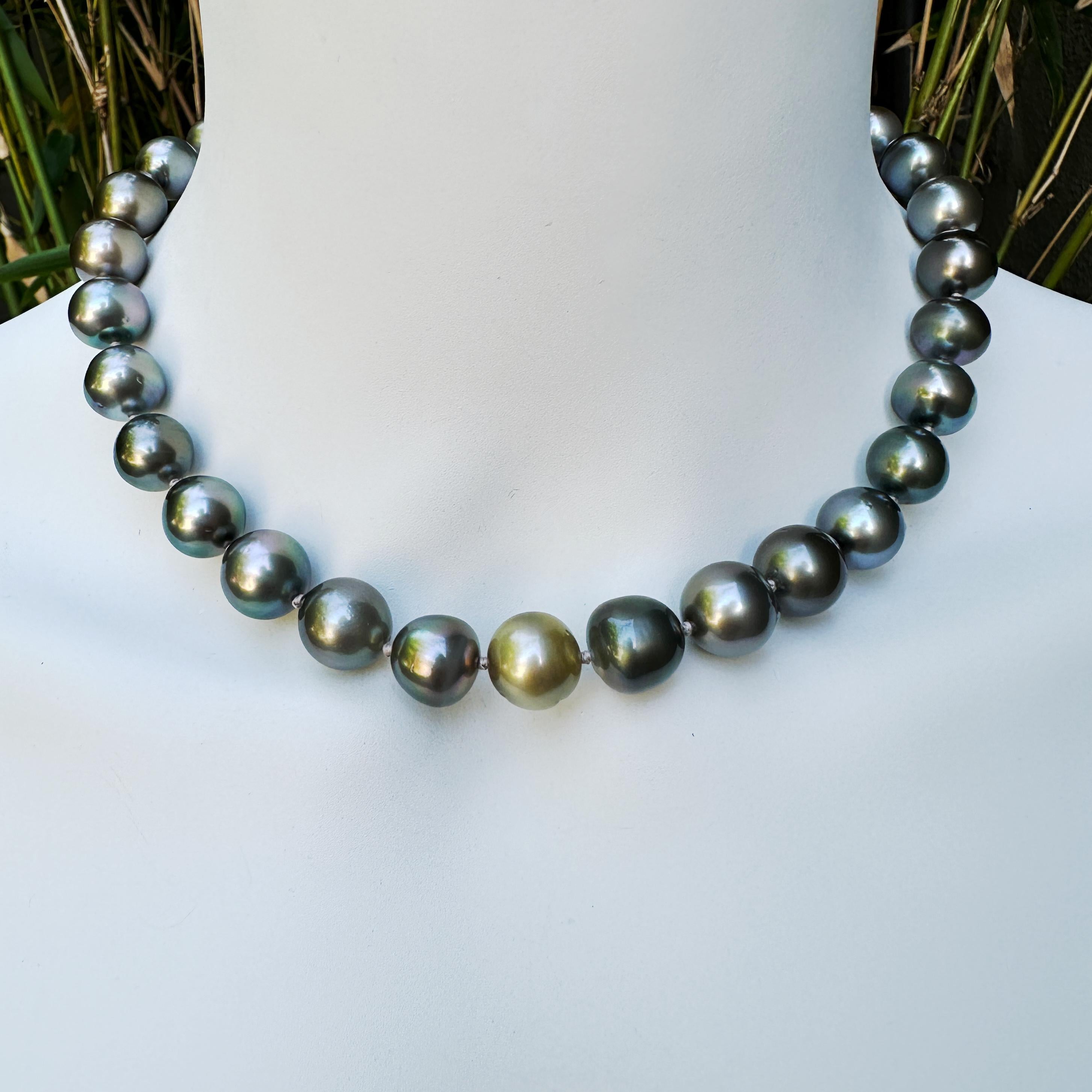 Contemporary Choker-Length Strand of 11.5mm Tahitian Pearls w White Gold & Diamond Ball Clasp For Sale
