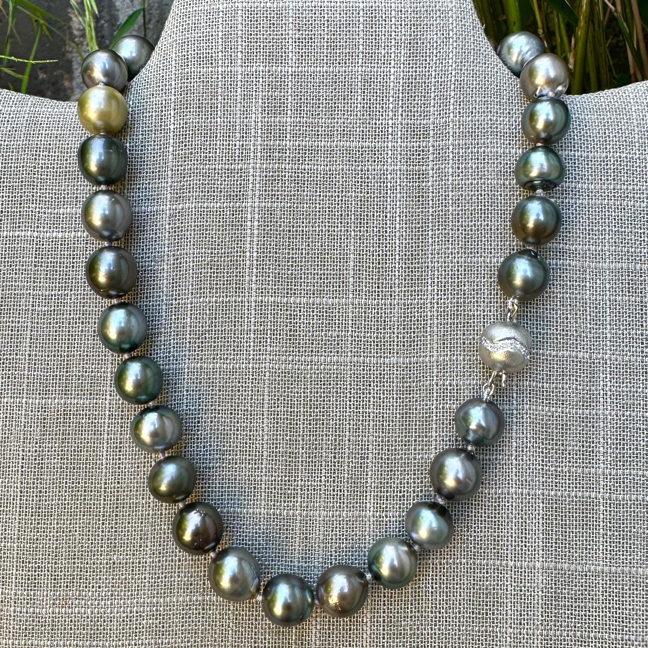 Women's or Men's Choker-Length Strand of 11.5mm Tahitian Pearls w White Gold & Diamond Ball Clasp For Sale