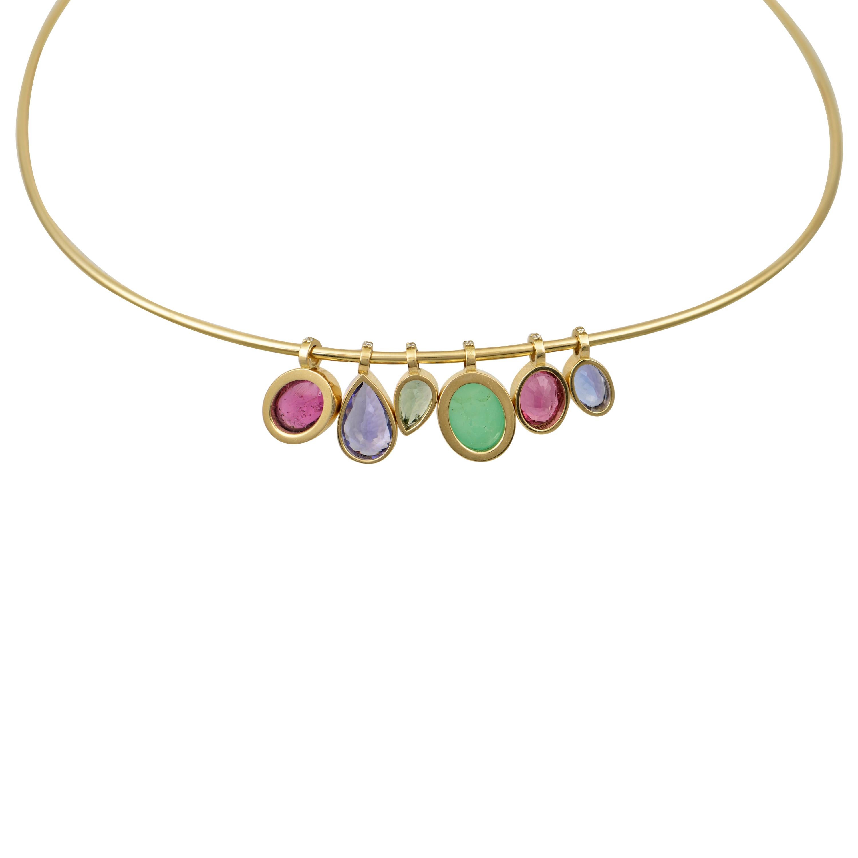 Taglio a goccia Collana girocollo in oro giallo 18 kt con diamanti e pietre colorate in vendita