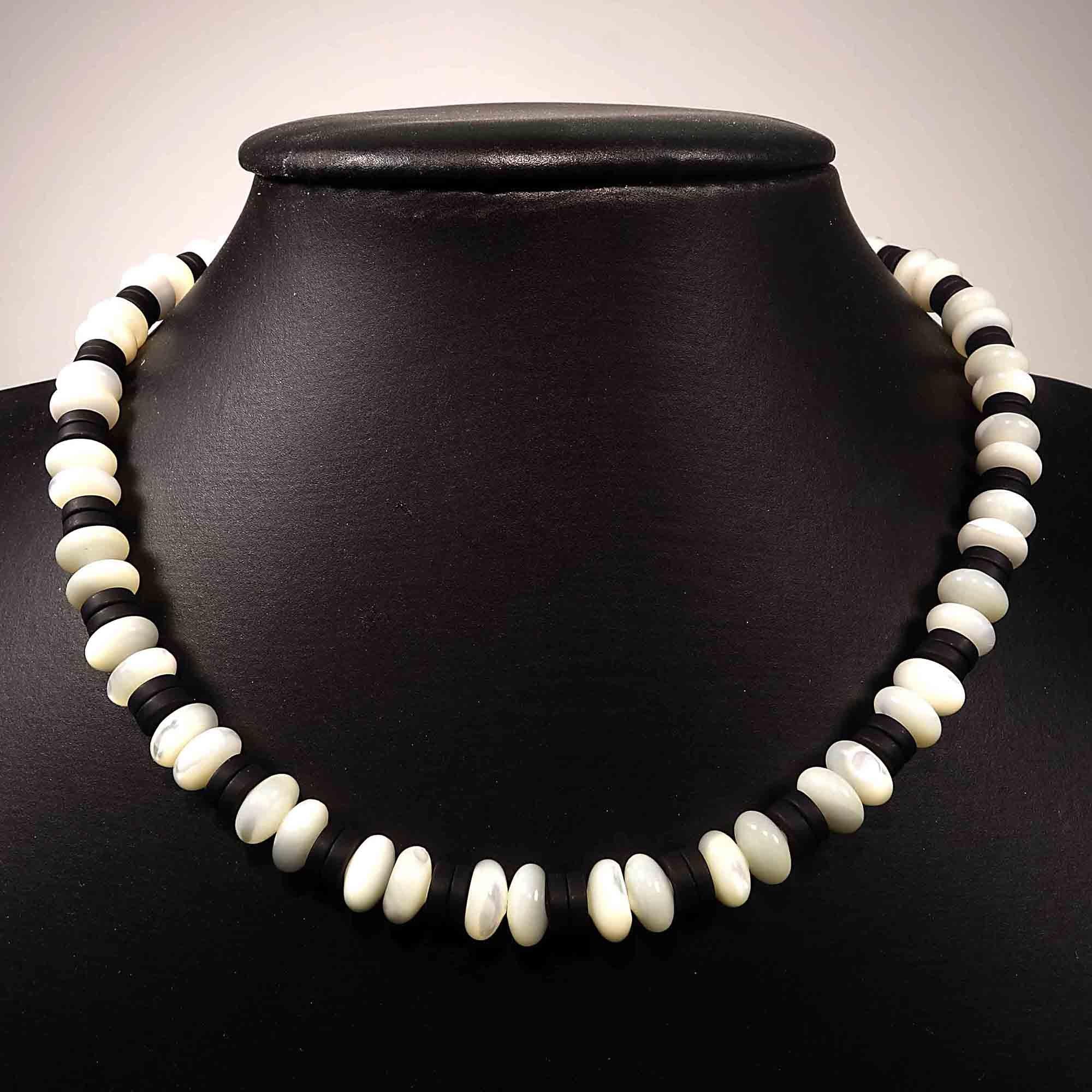 AJD 15 Inch Choker of Mother of Pearl and Black Onyx   Great Gift!! In New Condition For Sale In Raleigh, NC
