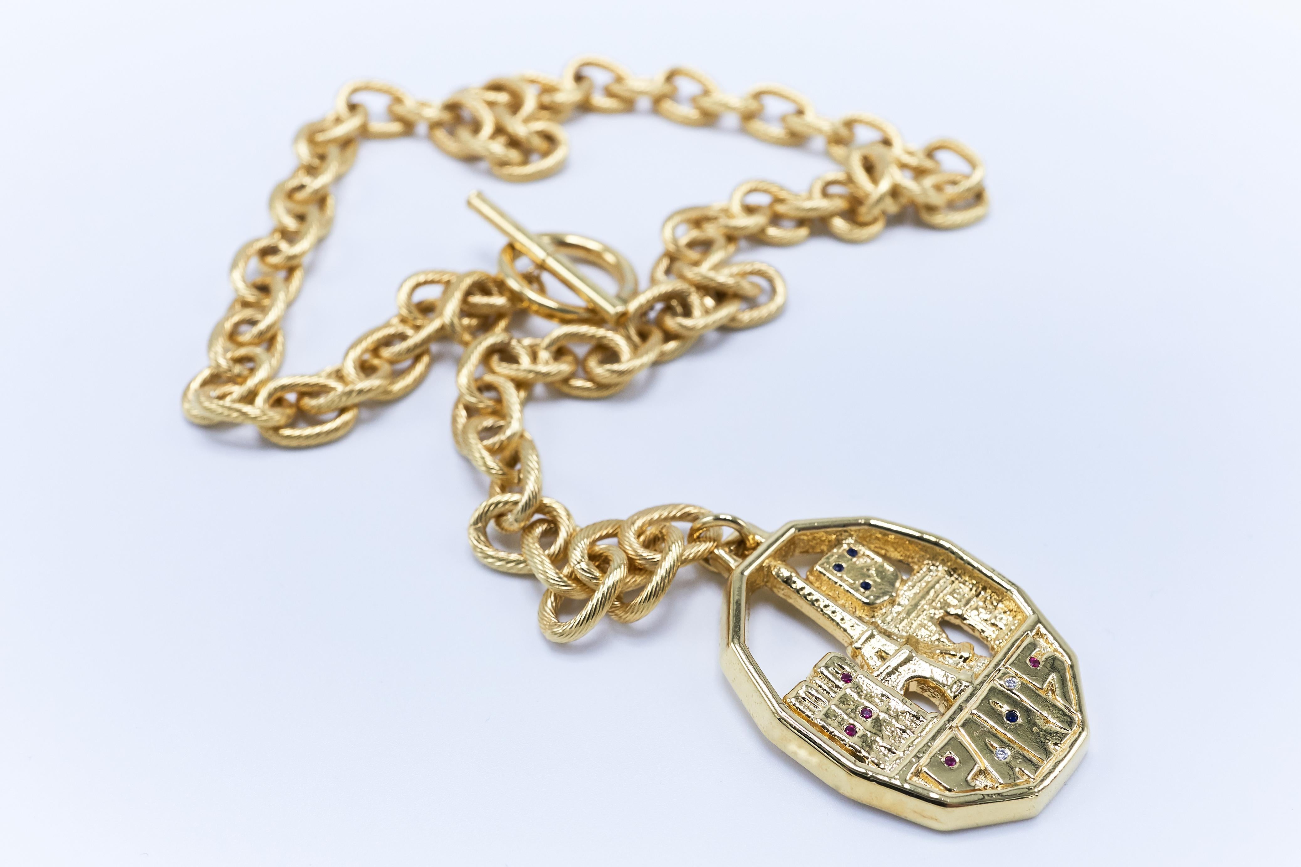 Chunky Chain Anhänger Halskette mit weißen Diamanten Rubin Blauer Saphir J Dauphin (Zeitgenössisch) im Angebot