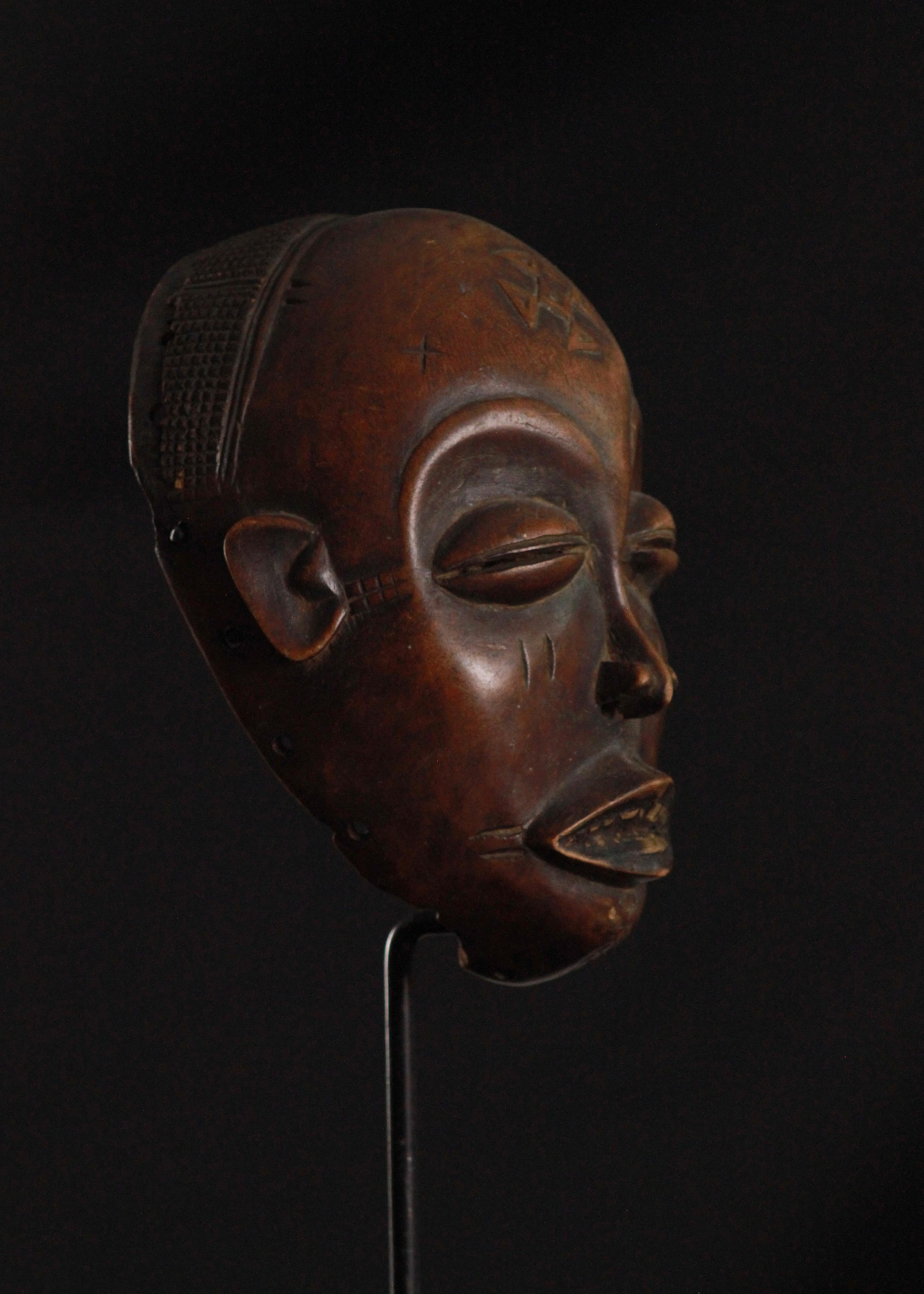 Hand-Carved Chokwe Mask, Democratic Republic of The Congo 20th Century For Sale